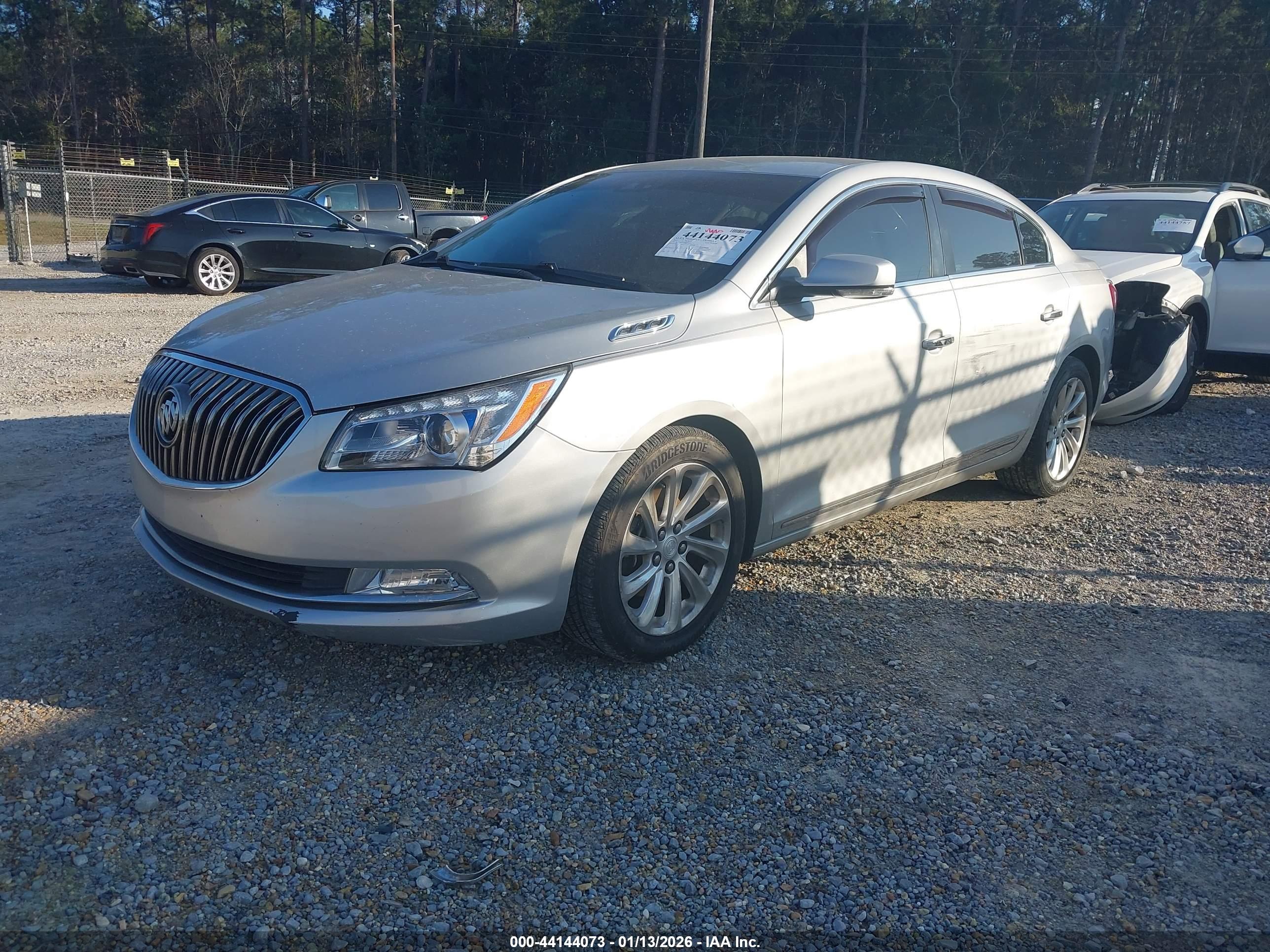 BUICK LACROSSE image 2