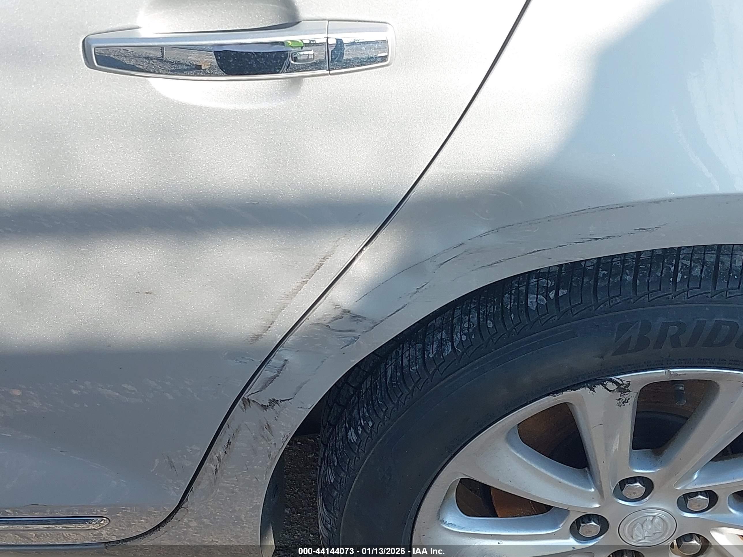 BUICK LACROSSE image 6