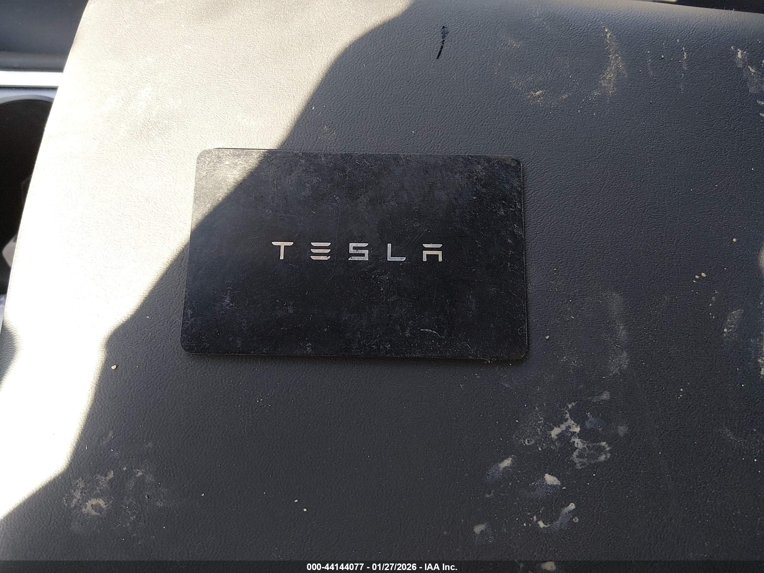 TESLA MODEL image 11