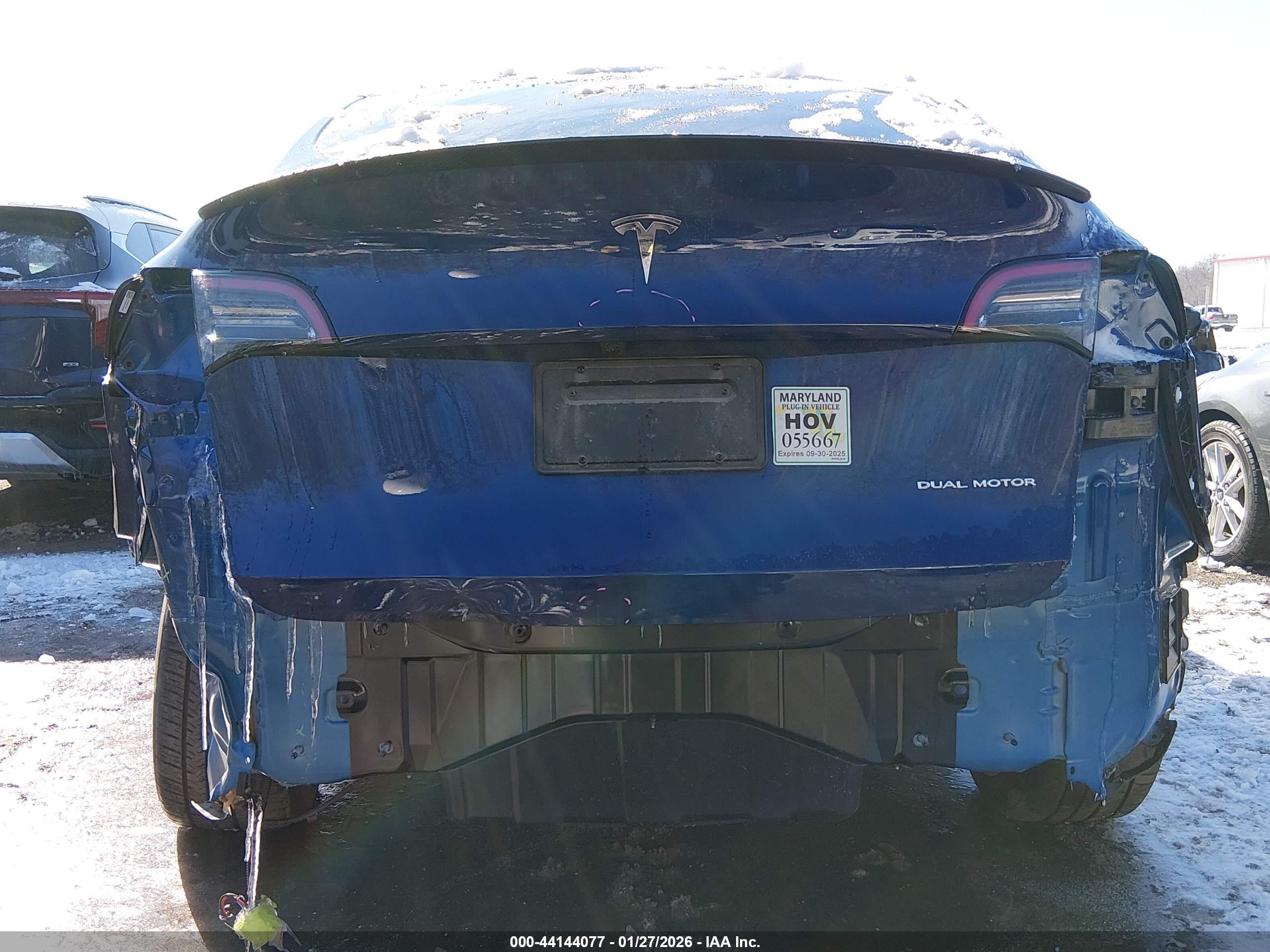 TESLA MODEL image 6