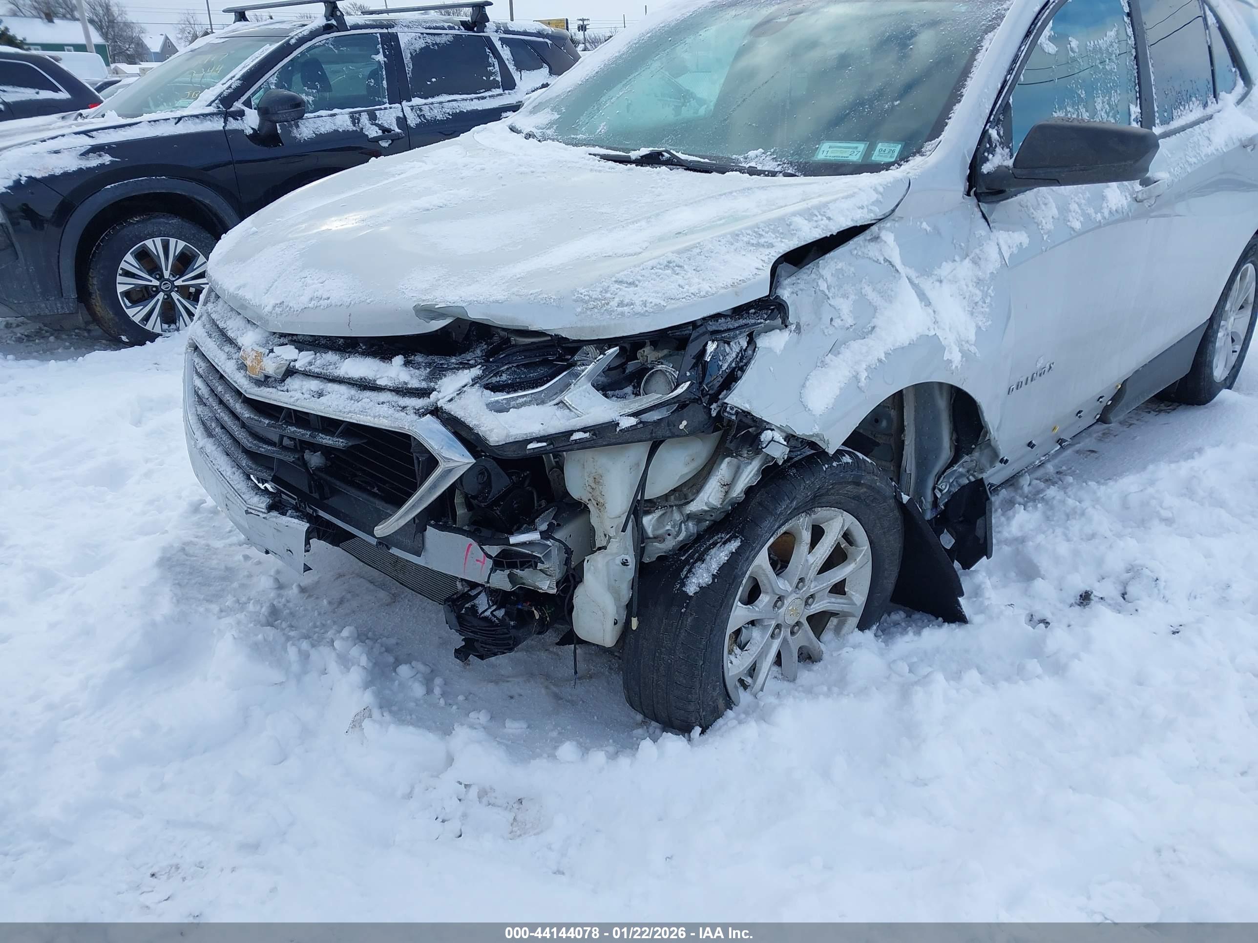 CHEVROLET EQUINOX image 6