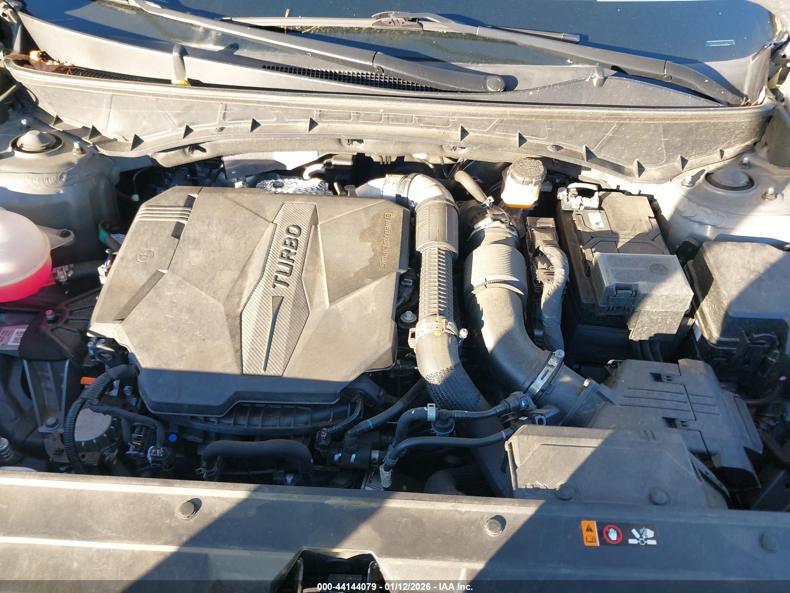 HYUNDAI SANTA image 10