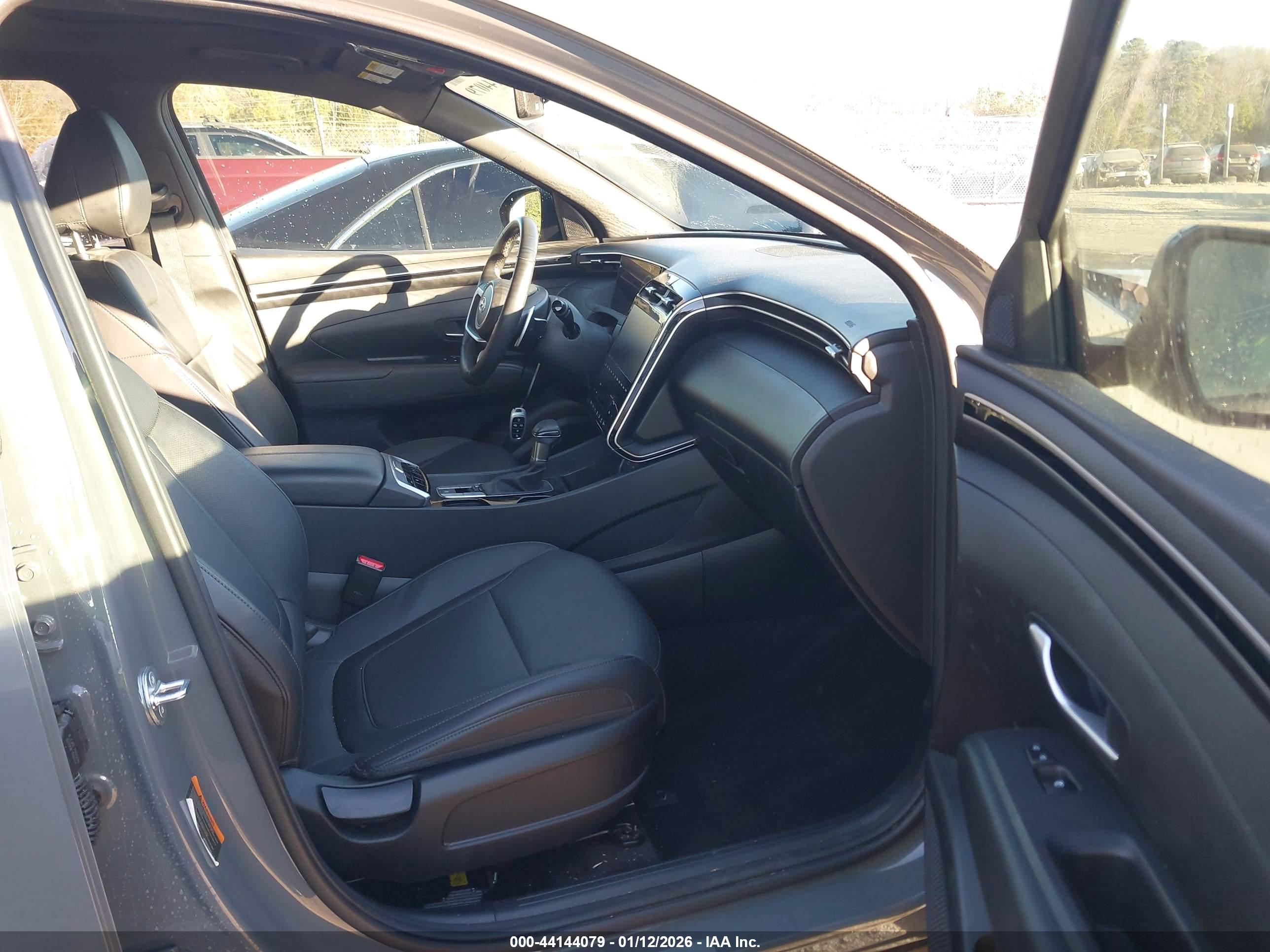 HYUNDAI SANTA image 5