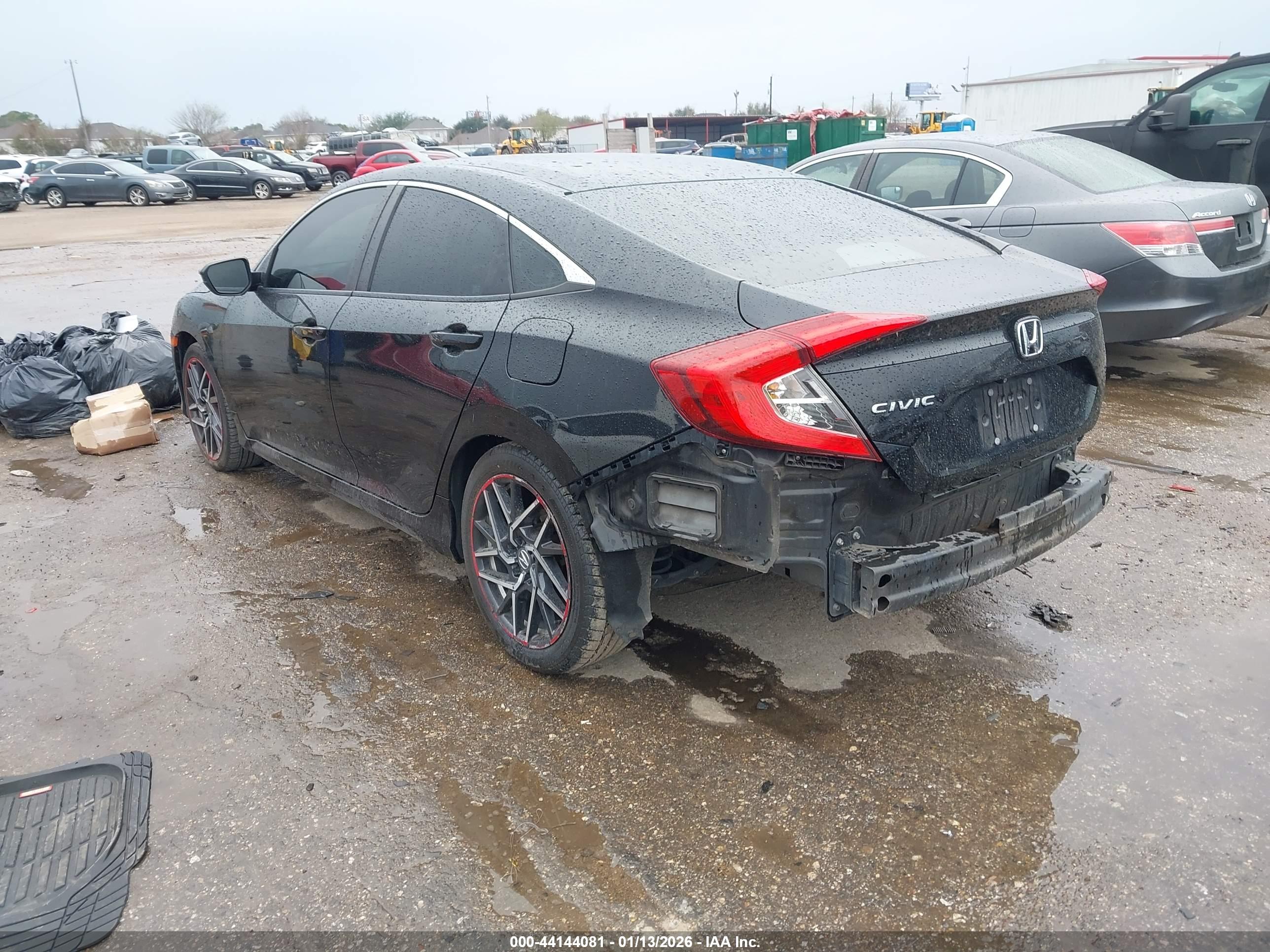 HONDA CIVIC image 3
