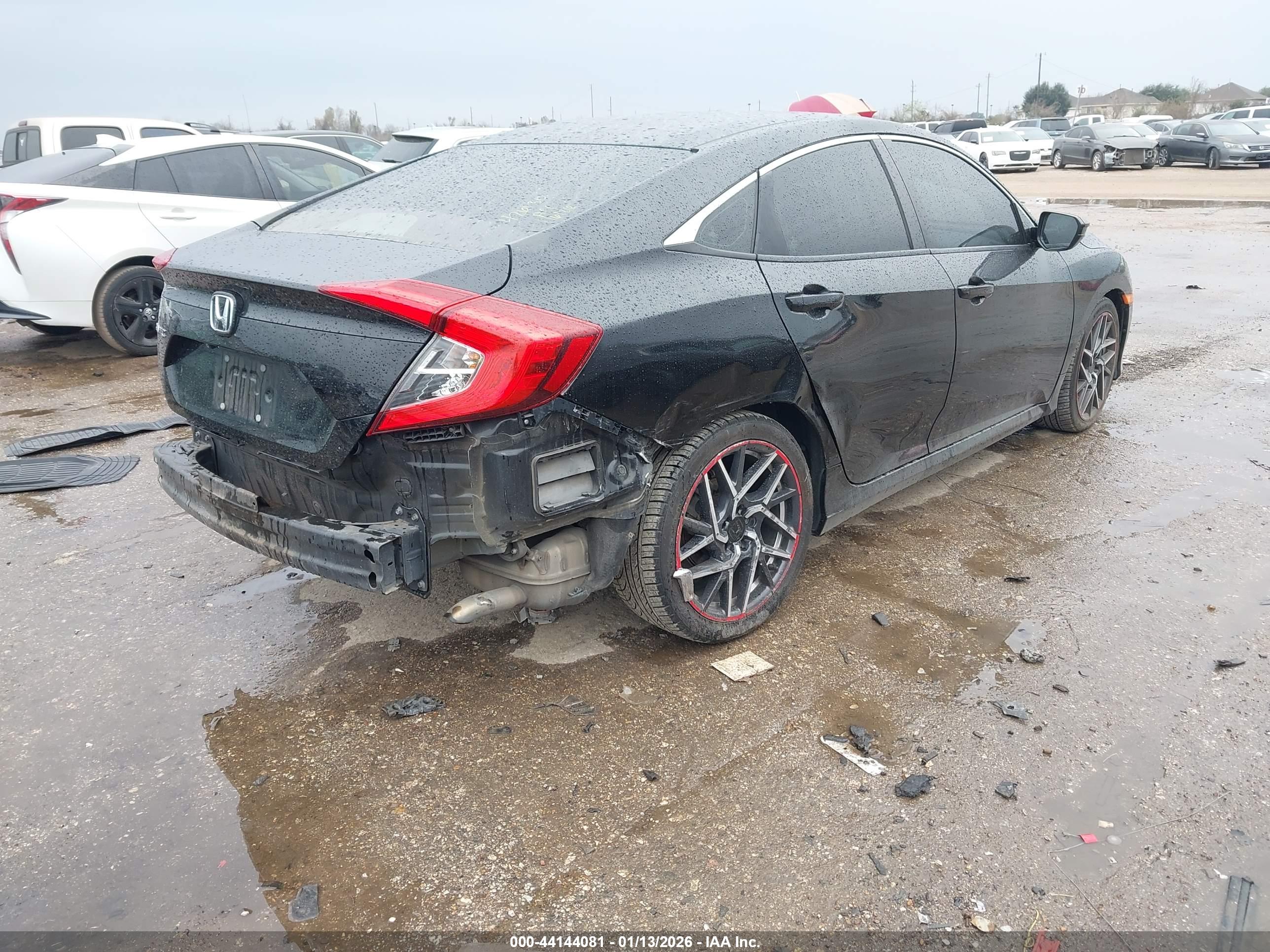 HONDA CIVIC image 4