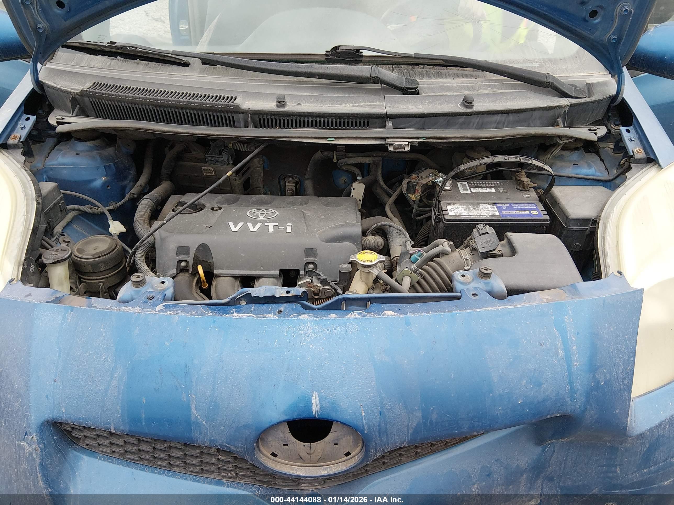 TOYOTA YARIS image 10