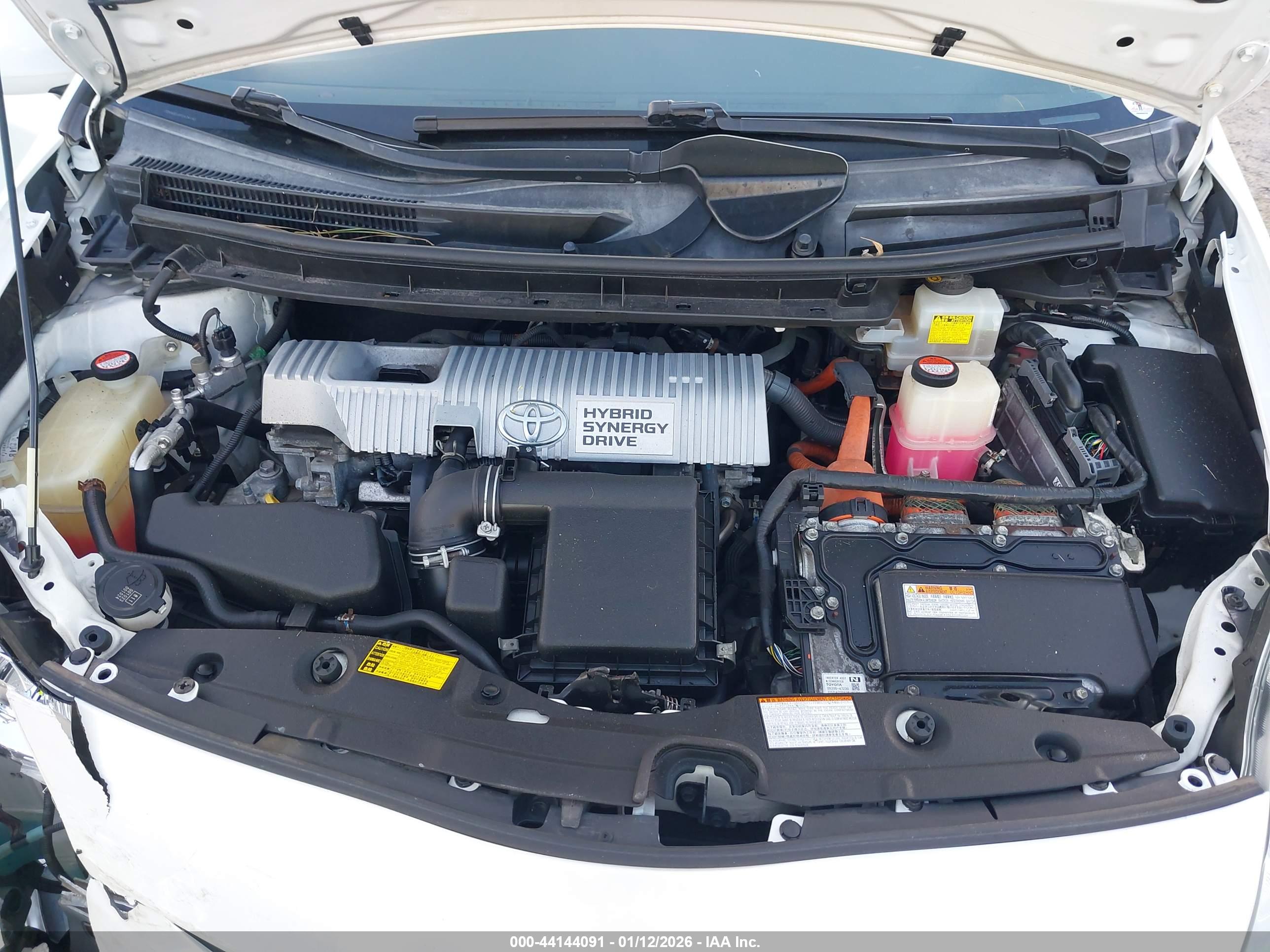 TOYOTA PRIUS image 10