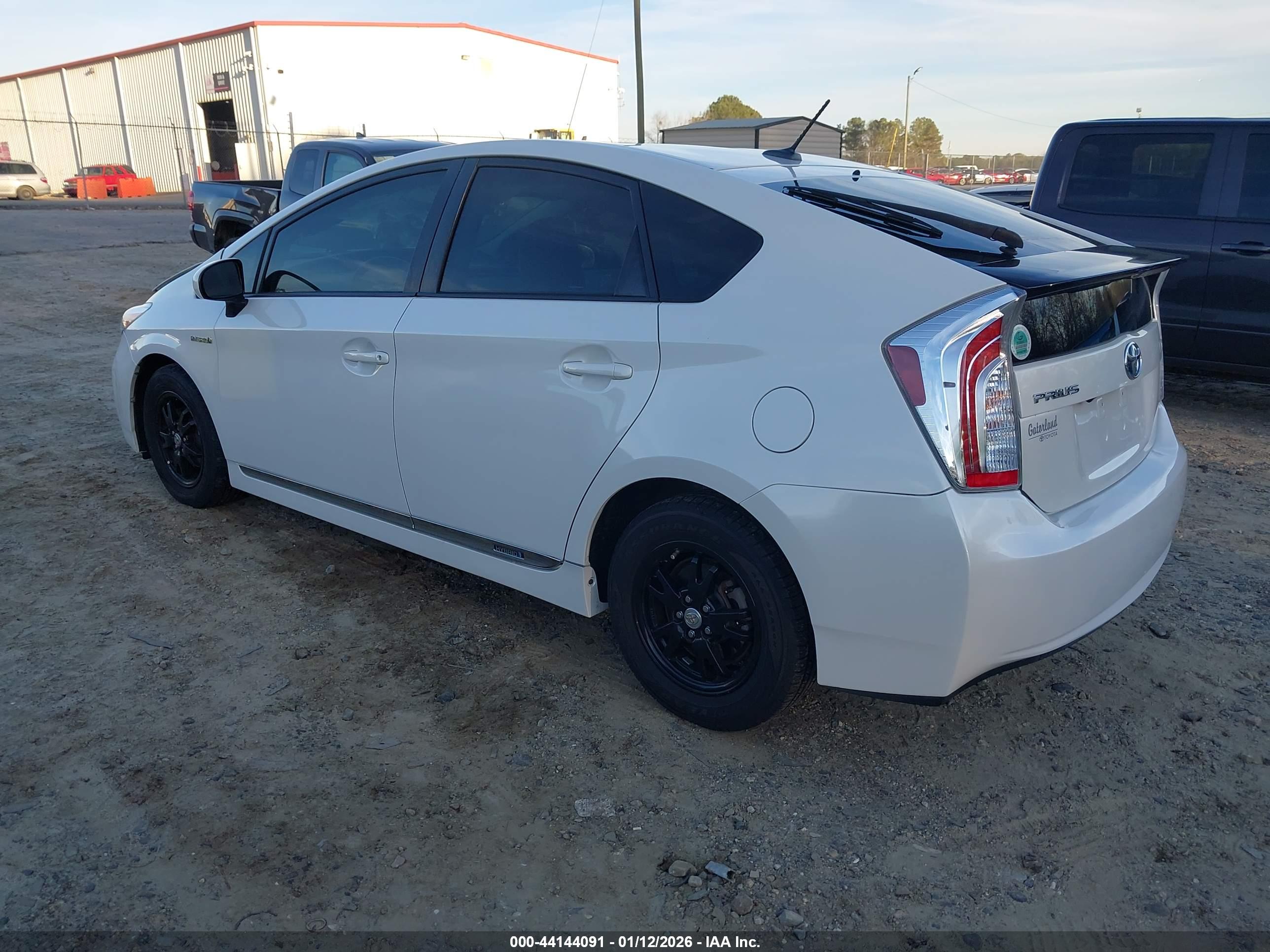 TOYOTA PRIUS image 3