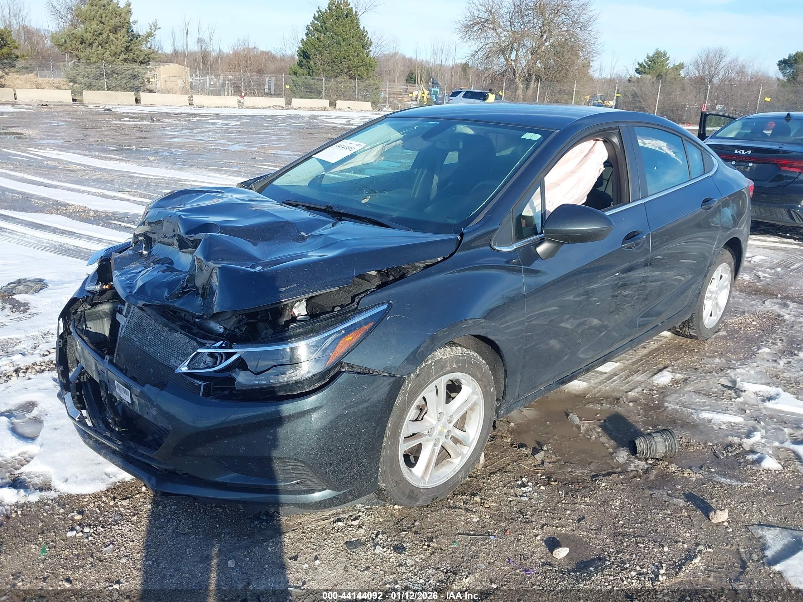 CHEVROLET CRUZE image 2