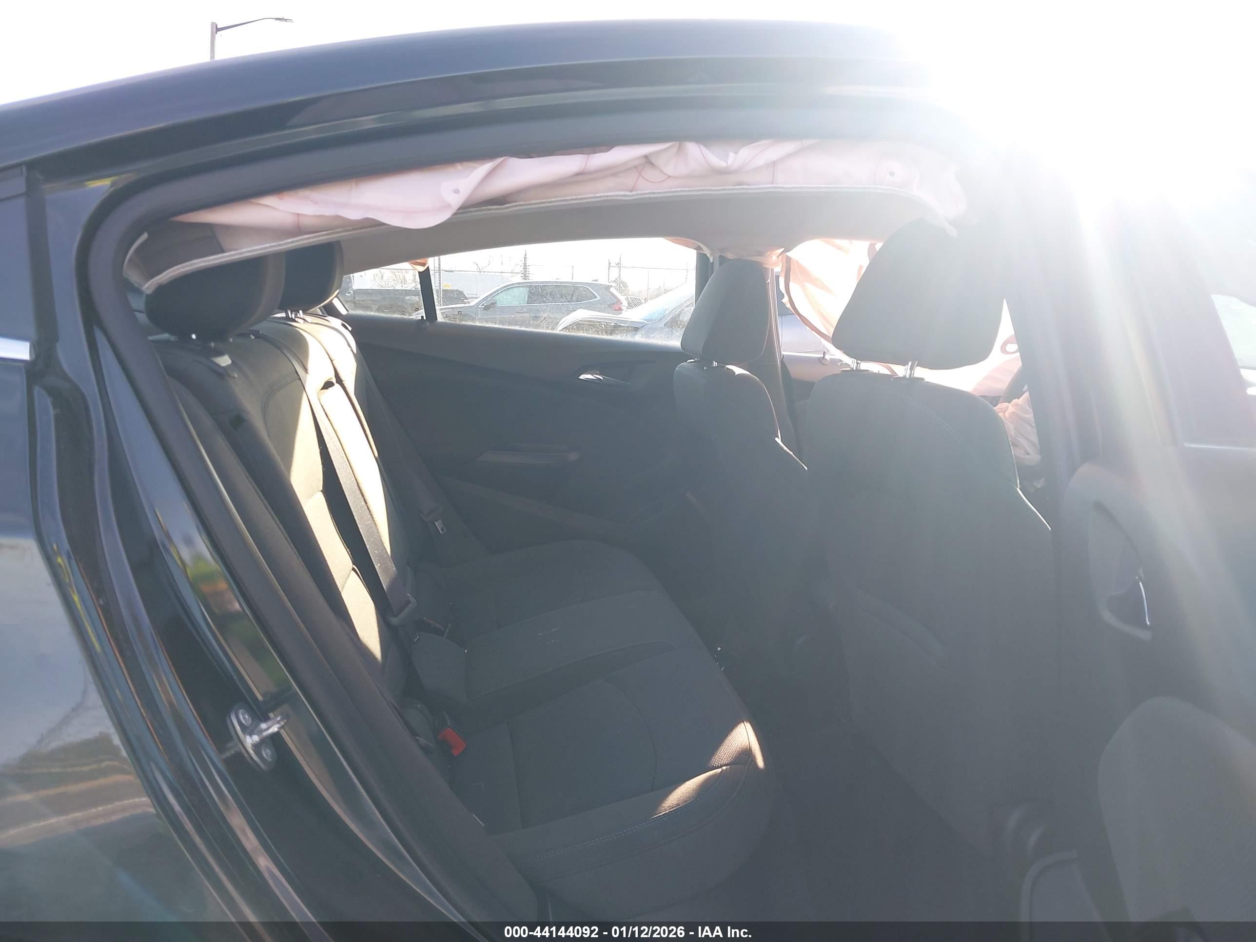 CHEVROLET CRUZE image 8