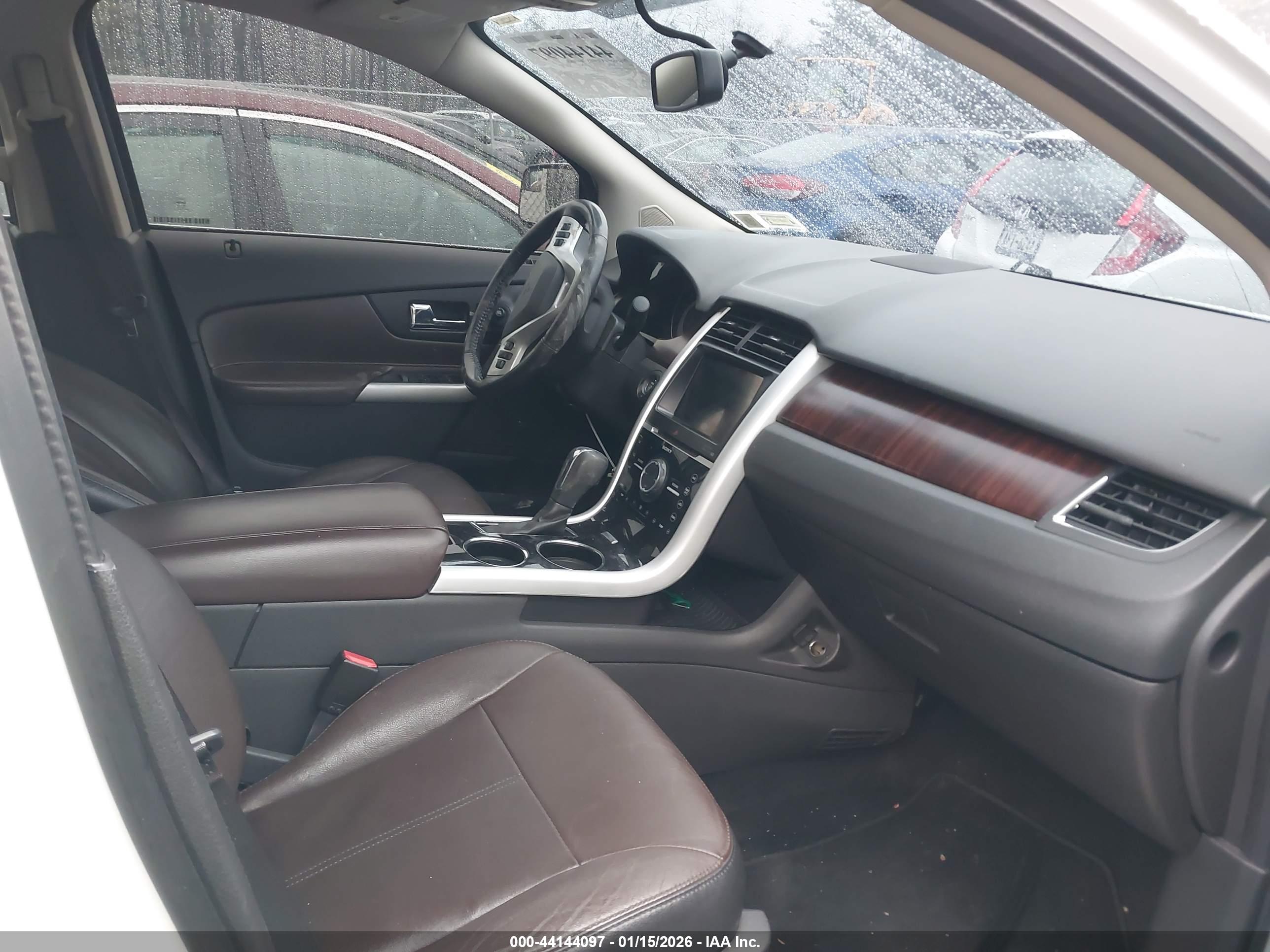 FORD EDGE image 5