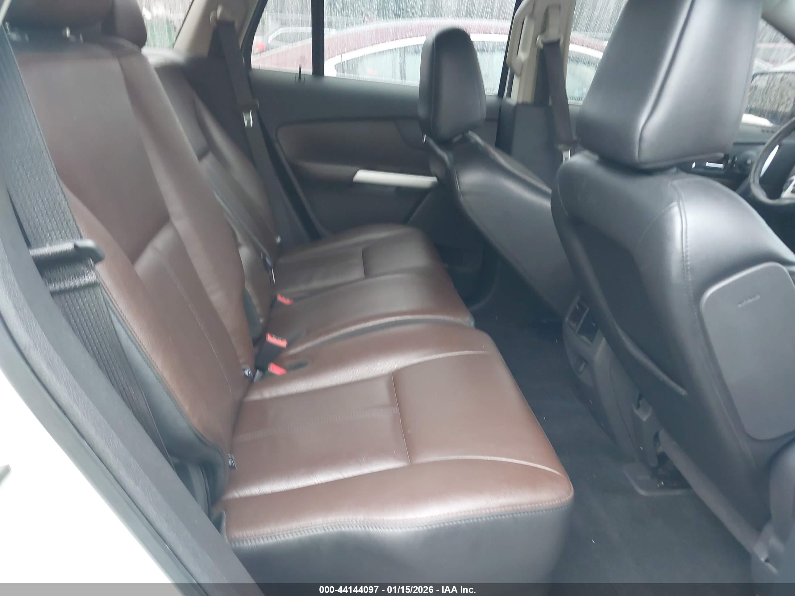 FORD EDGE image 8