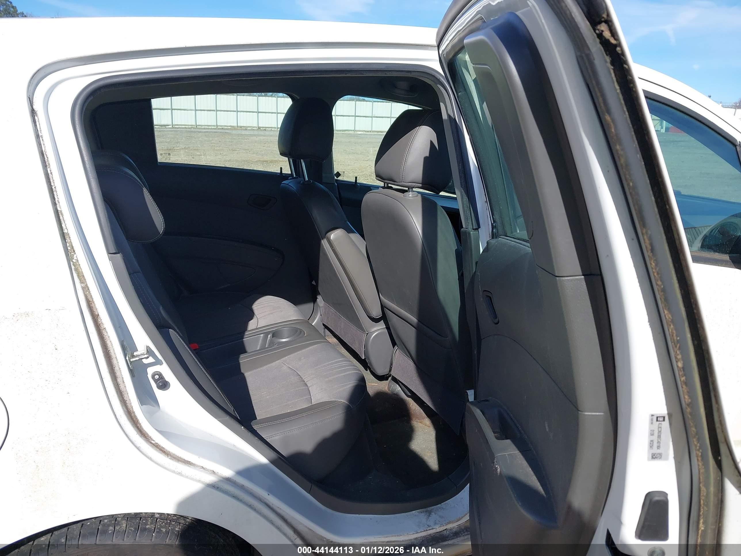 CHEVROLET SPARK image 8