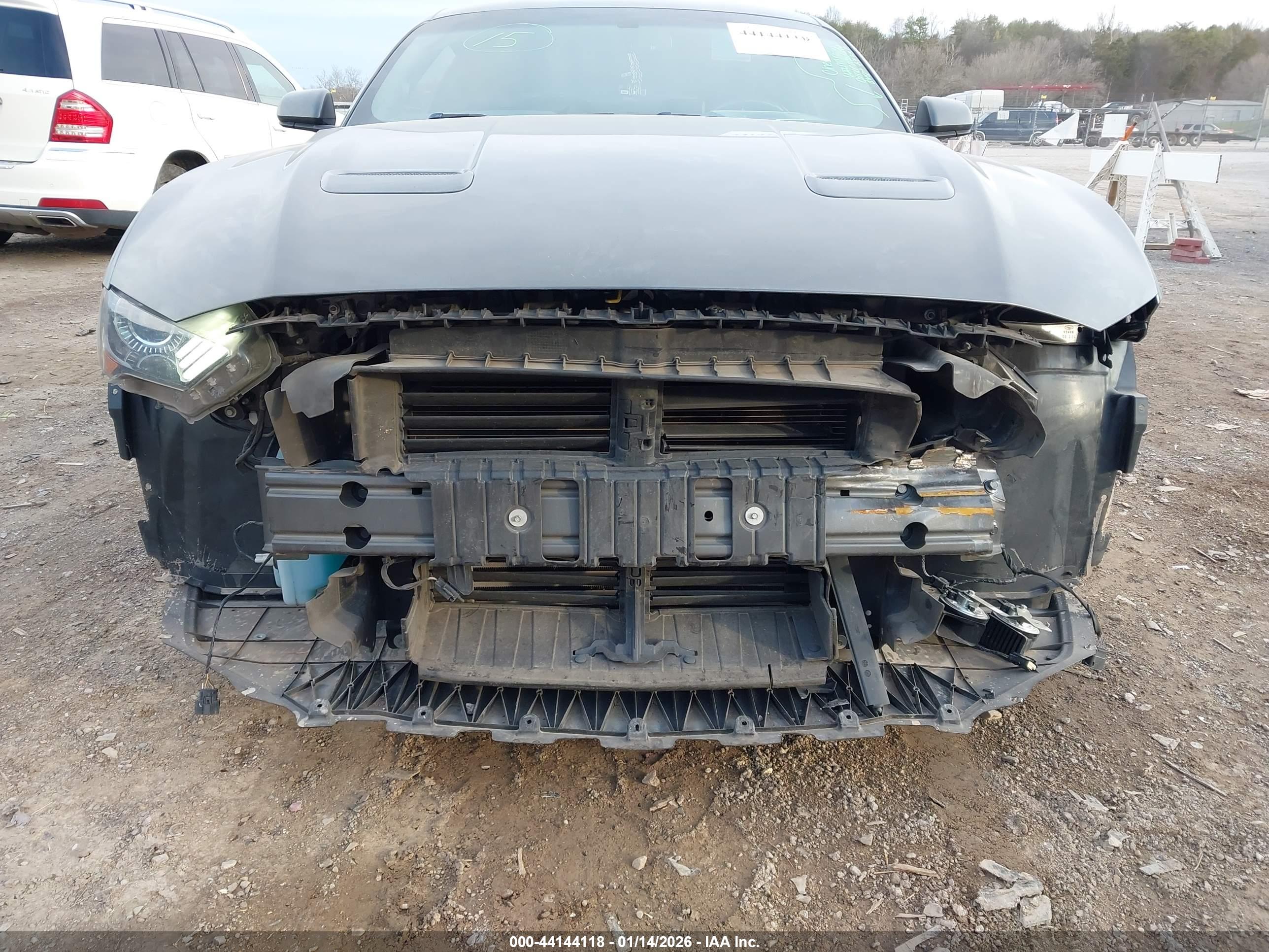 FORD MUSTANG image 6