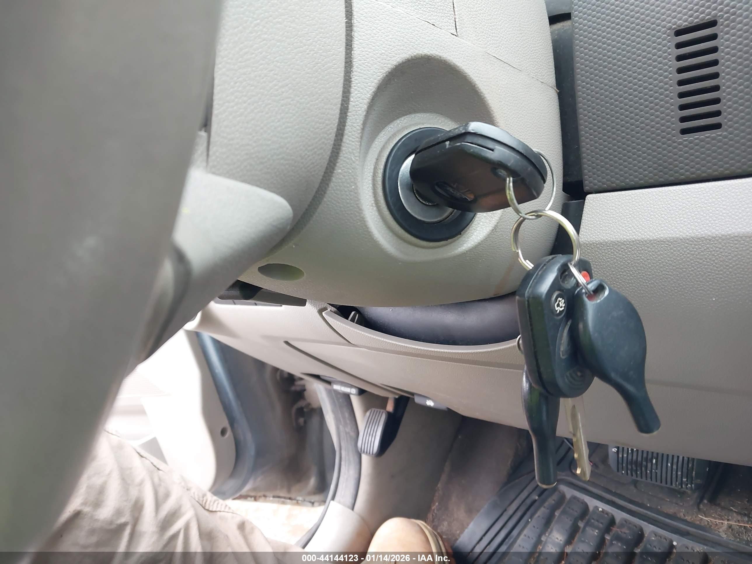 FORD ESCAPE image 11