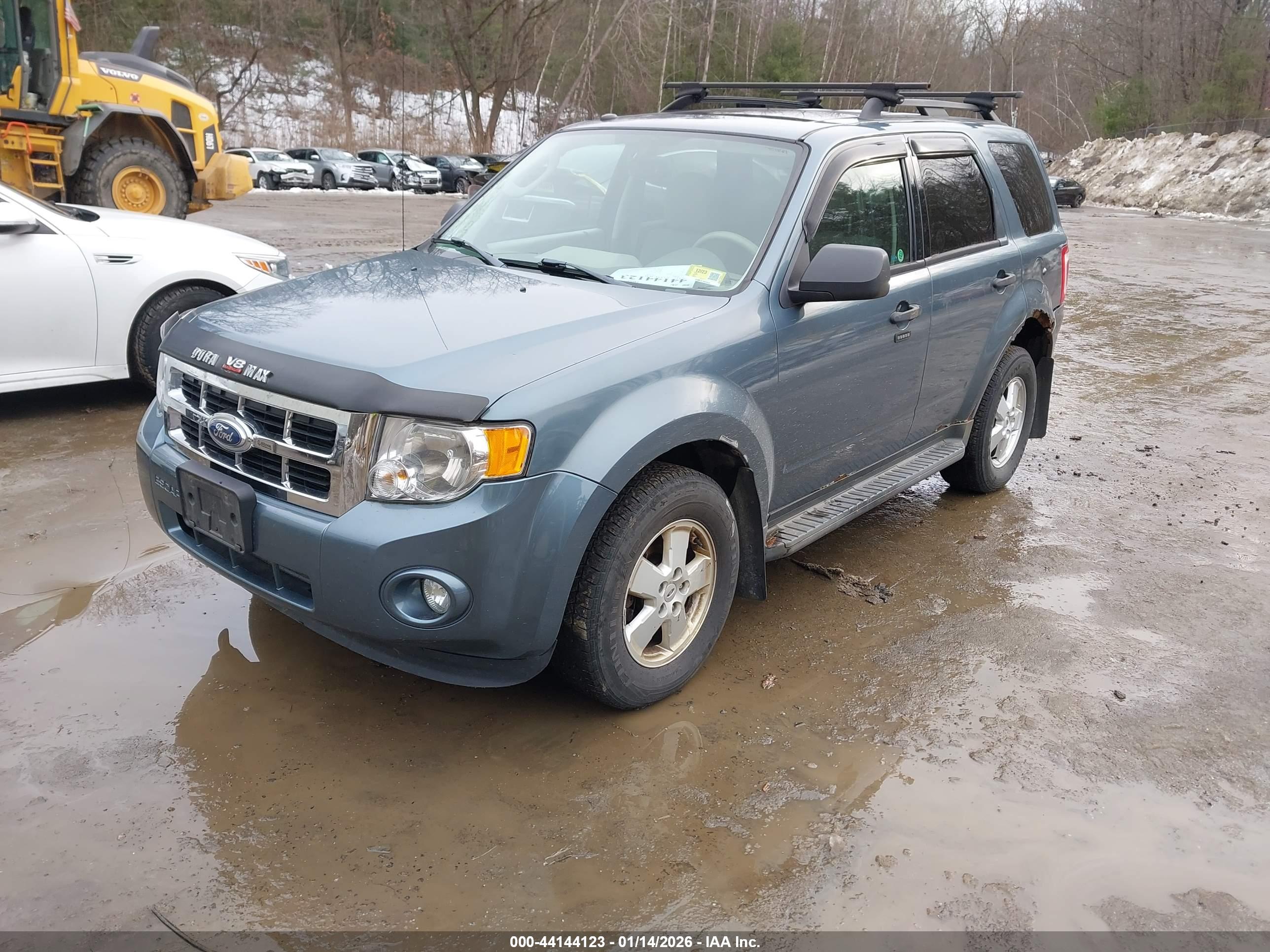 FORD ESCAPE image 2