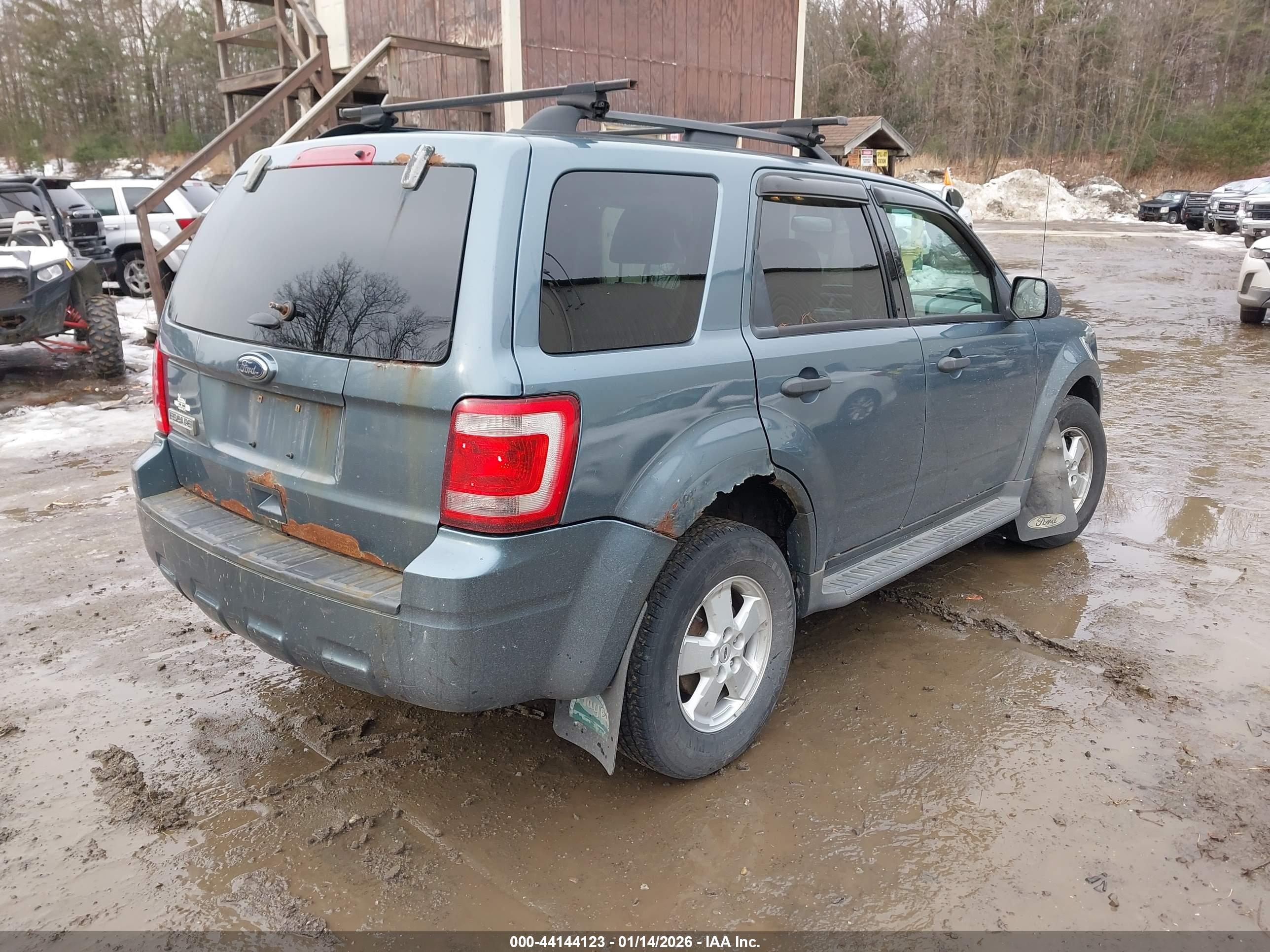 FORD ESCAPE image 4