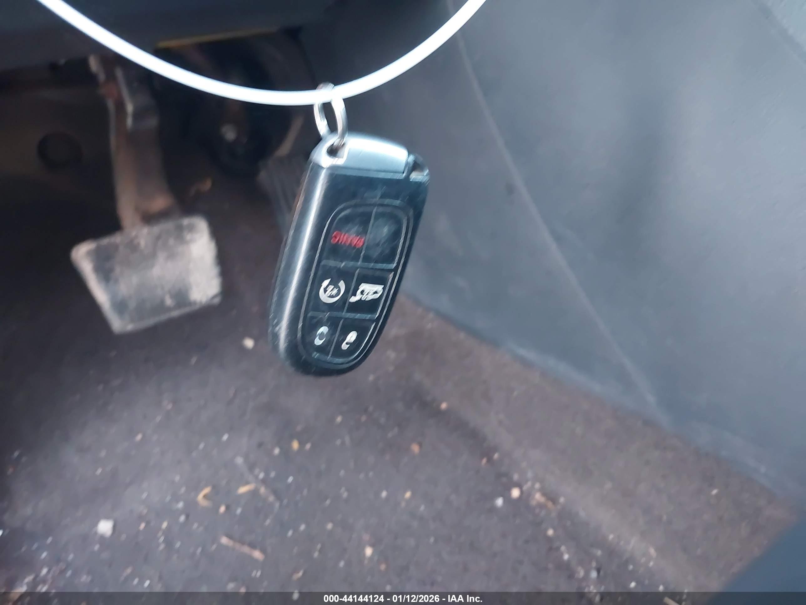 JEEP CHEROKEE image 11