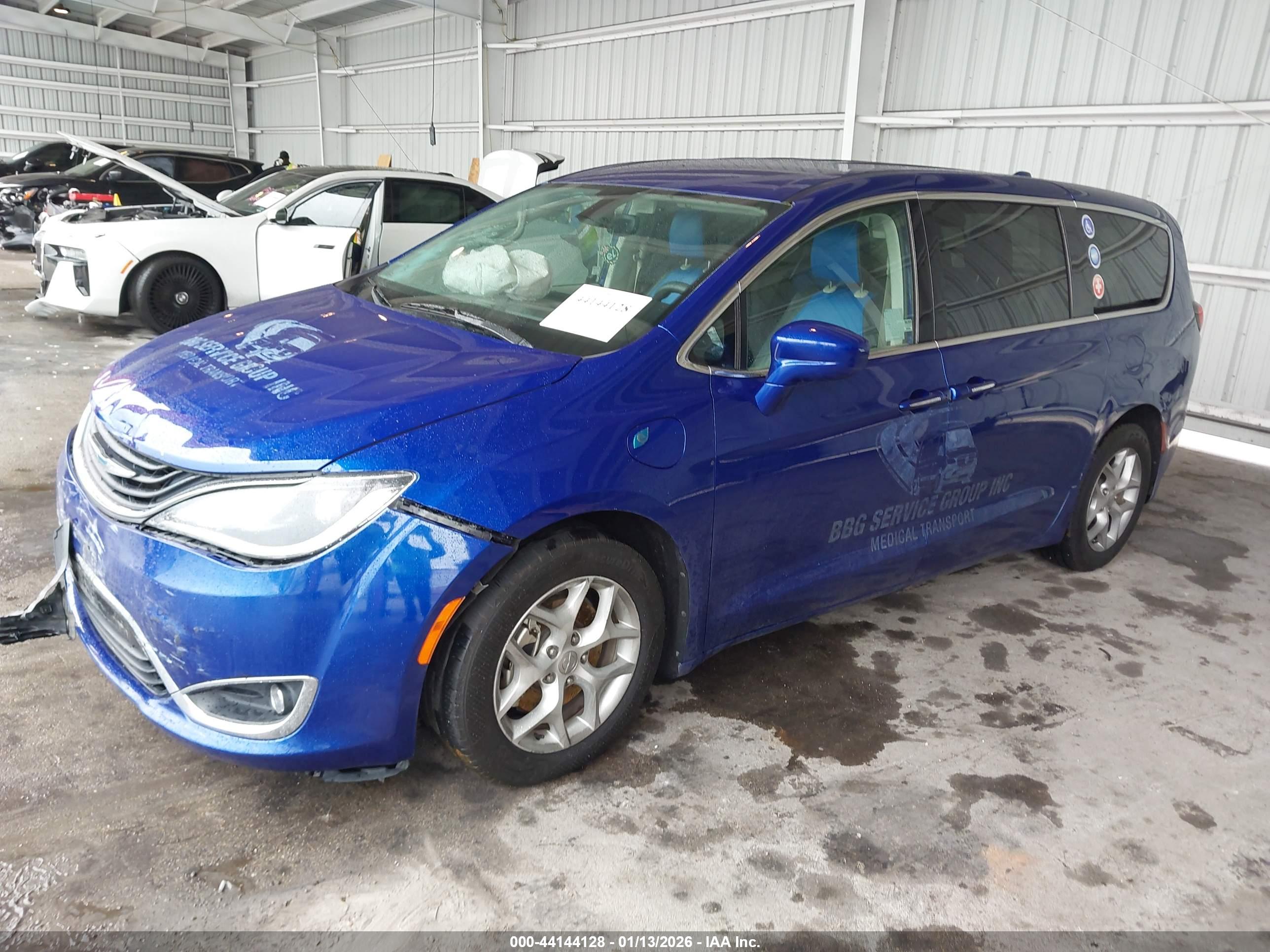 CHRYSLER PACIFICA image 2