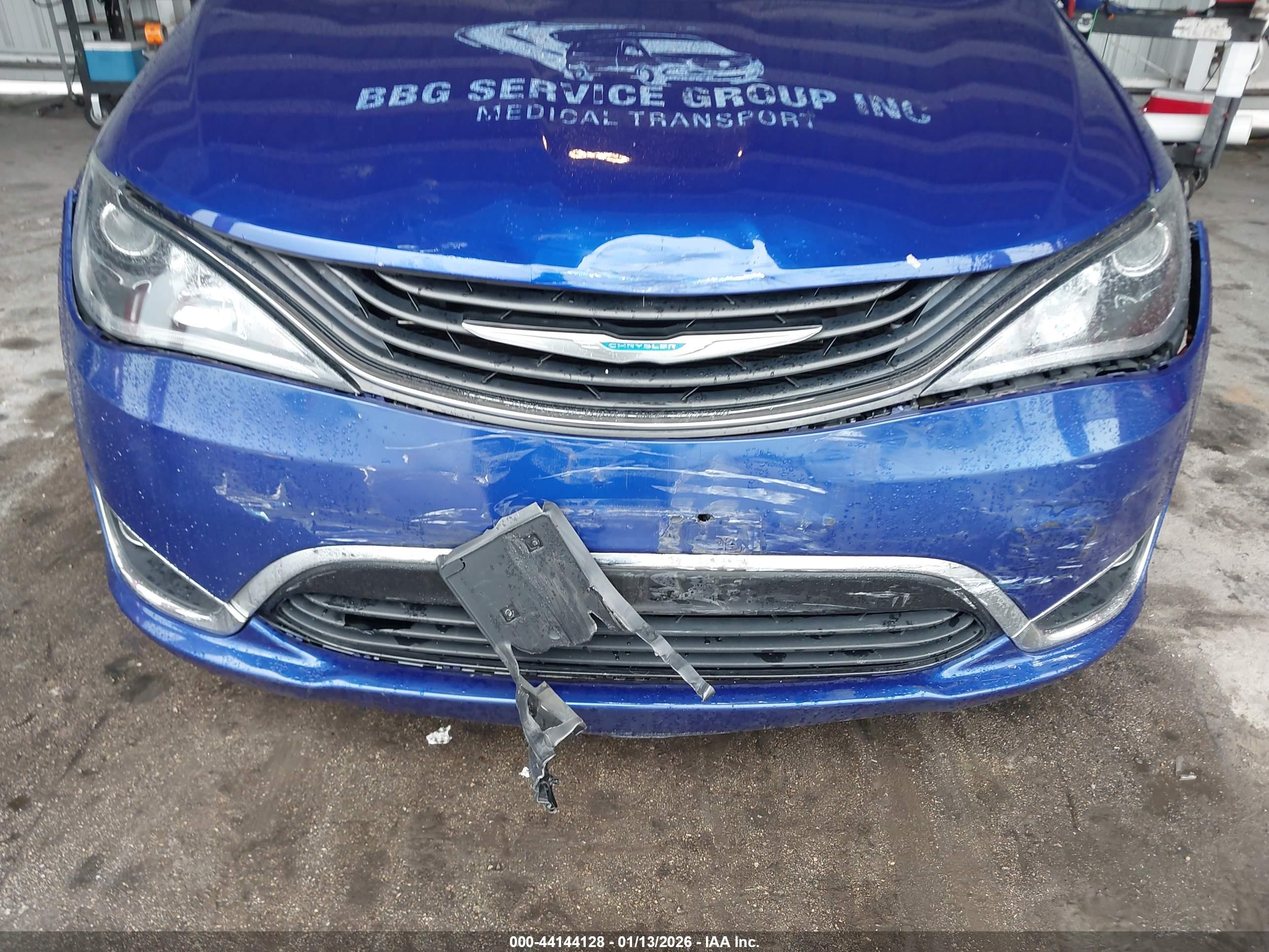 CHRYSLER PACIFICA image 6