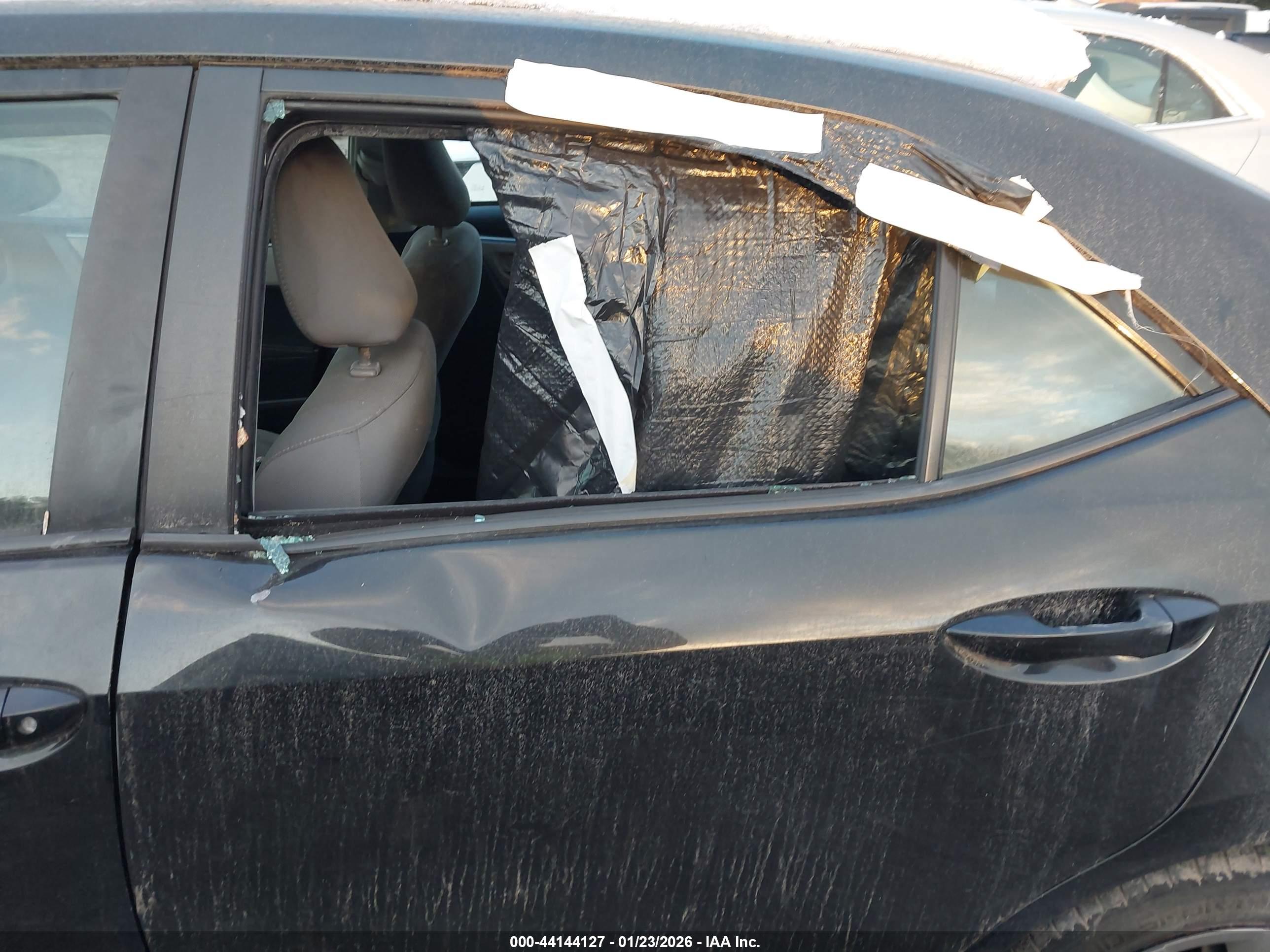 TOYOTA COROLLA image 6