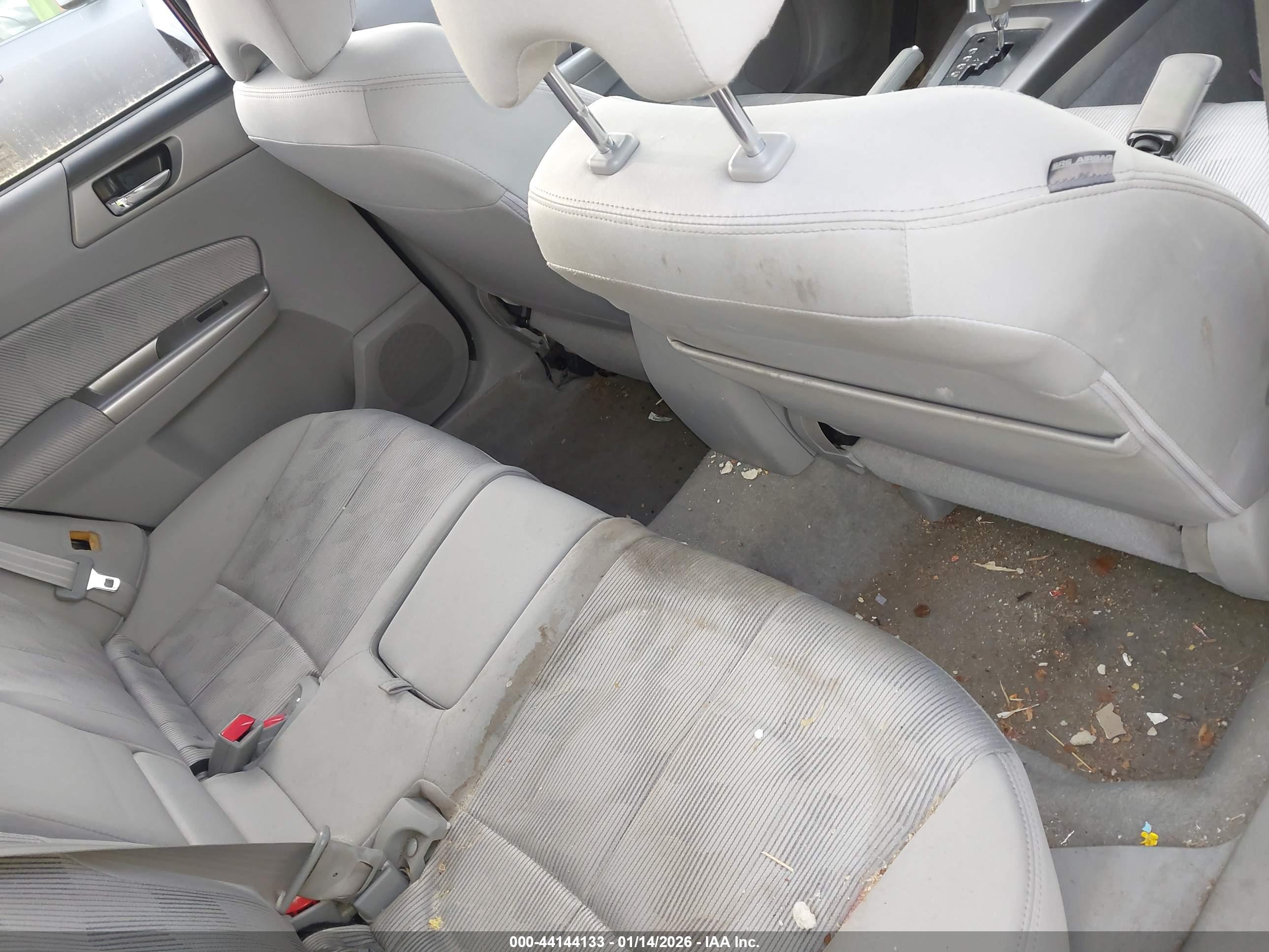 SUBARU FORESTER image 8