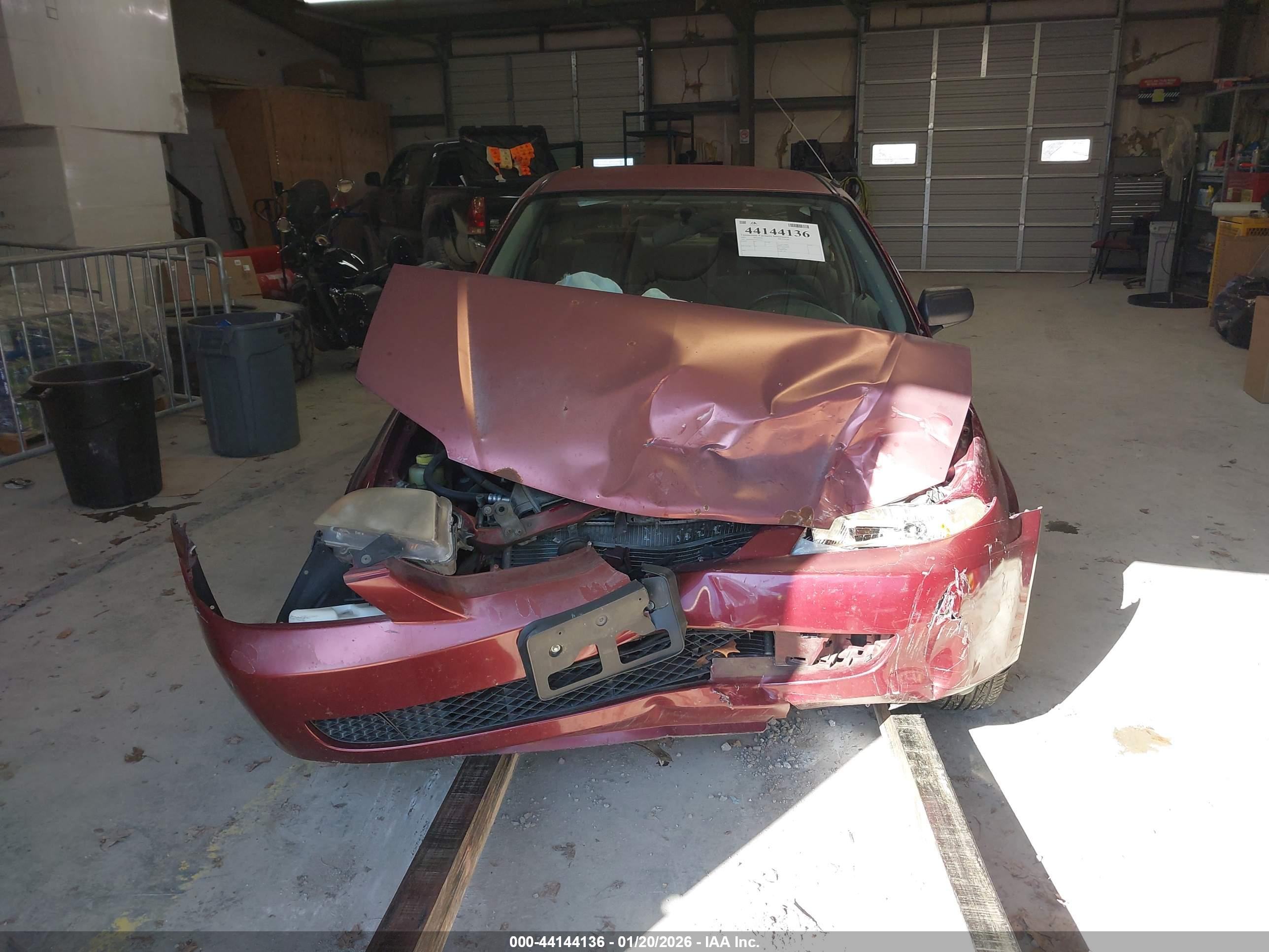 MAZDA PROTEGE image 6