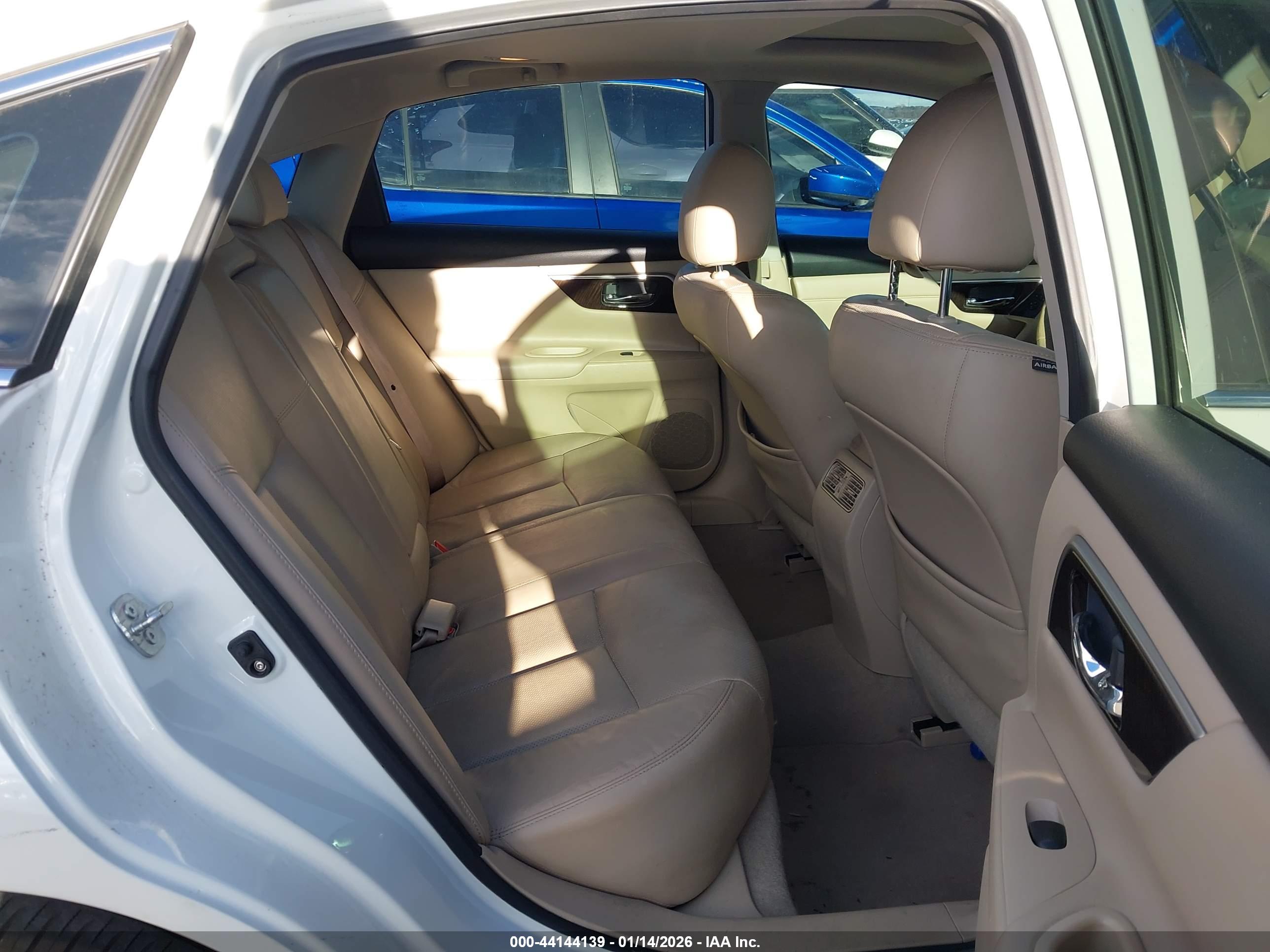 NISSAN ALTIMA image 8