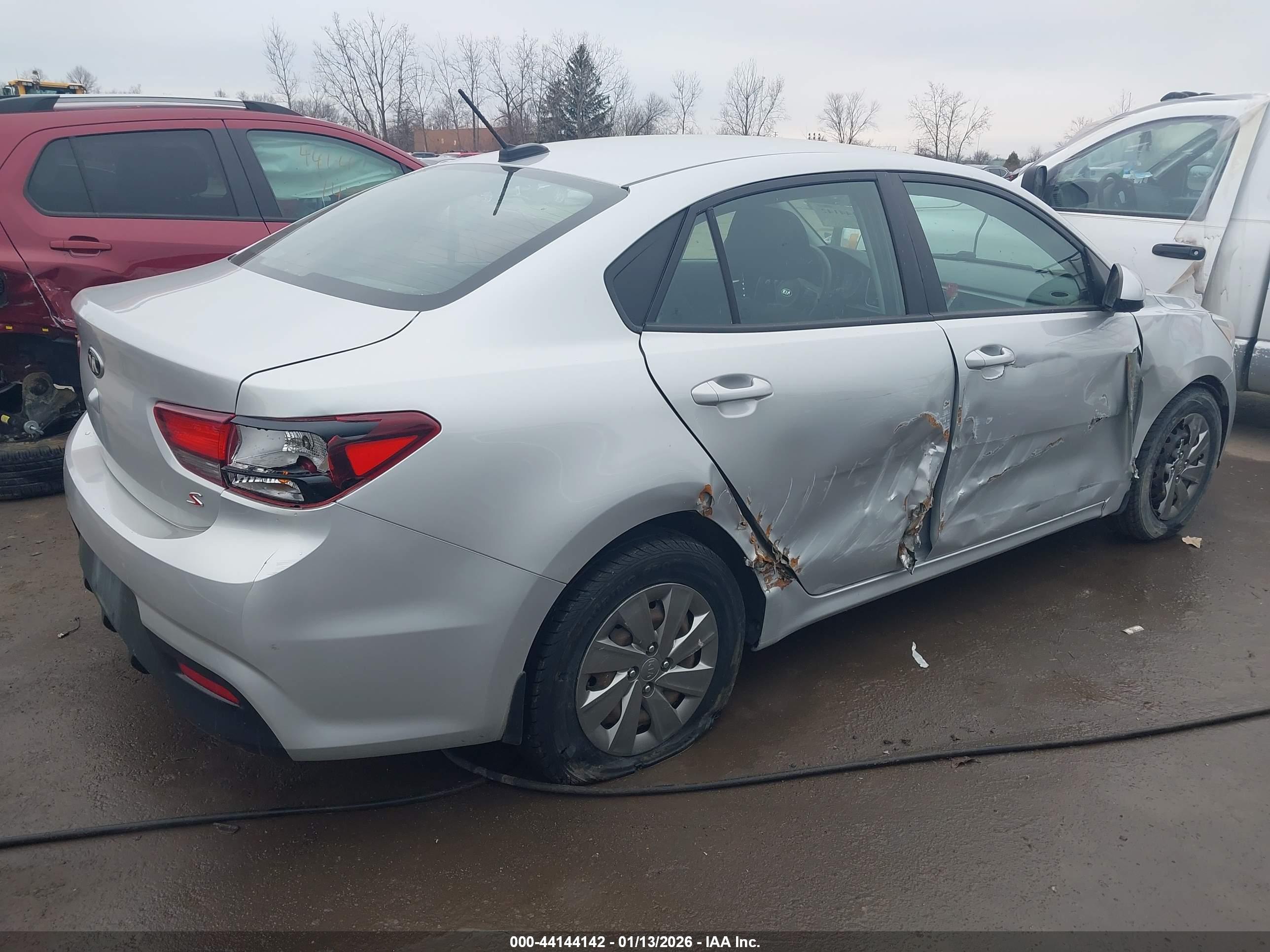 KIA RIO image 4