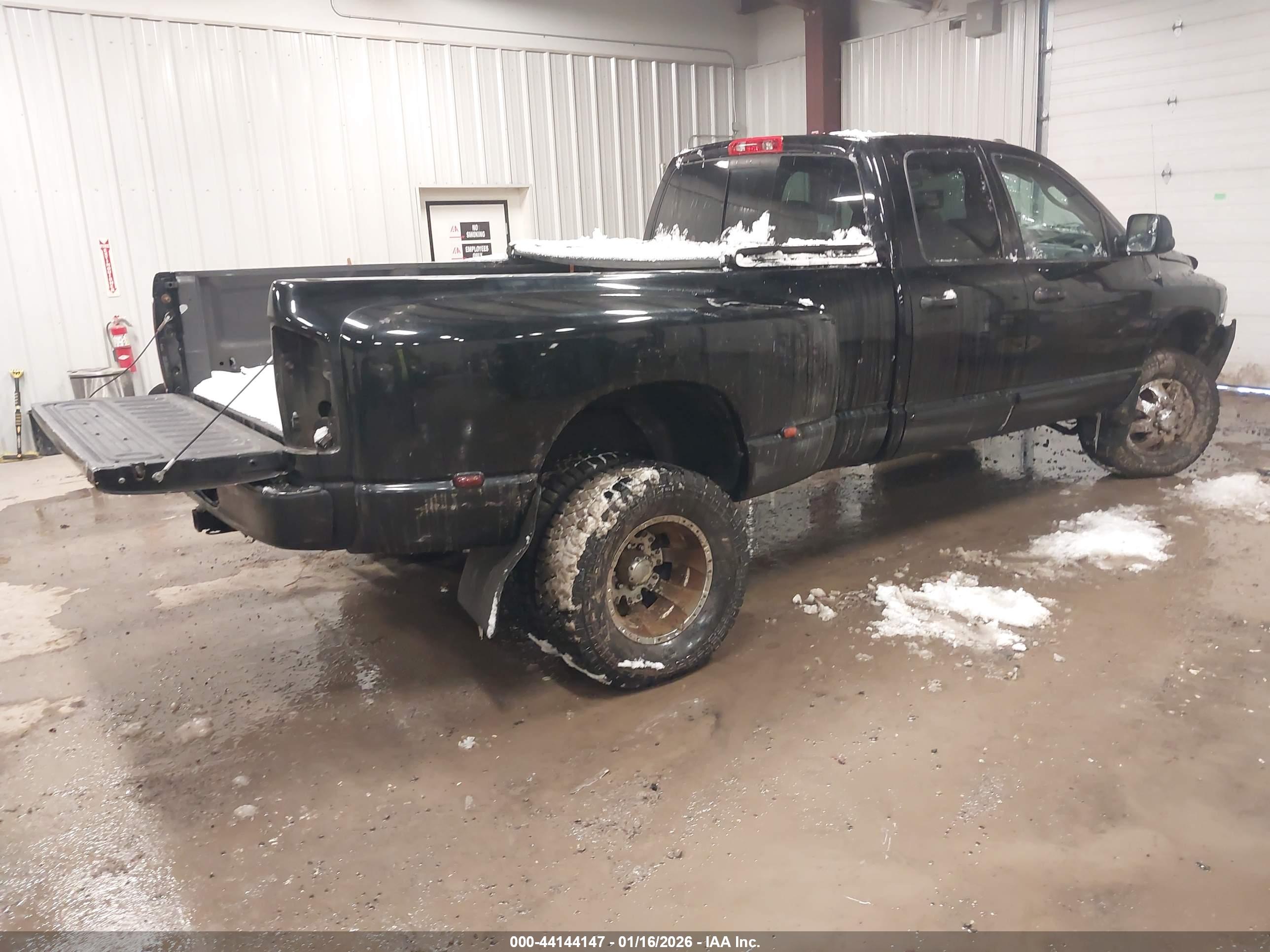 DODGE RAM image 4