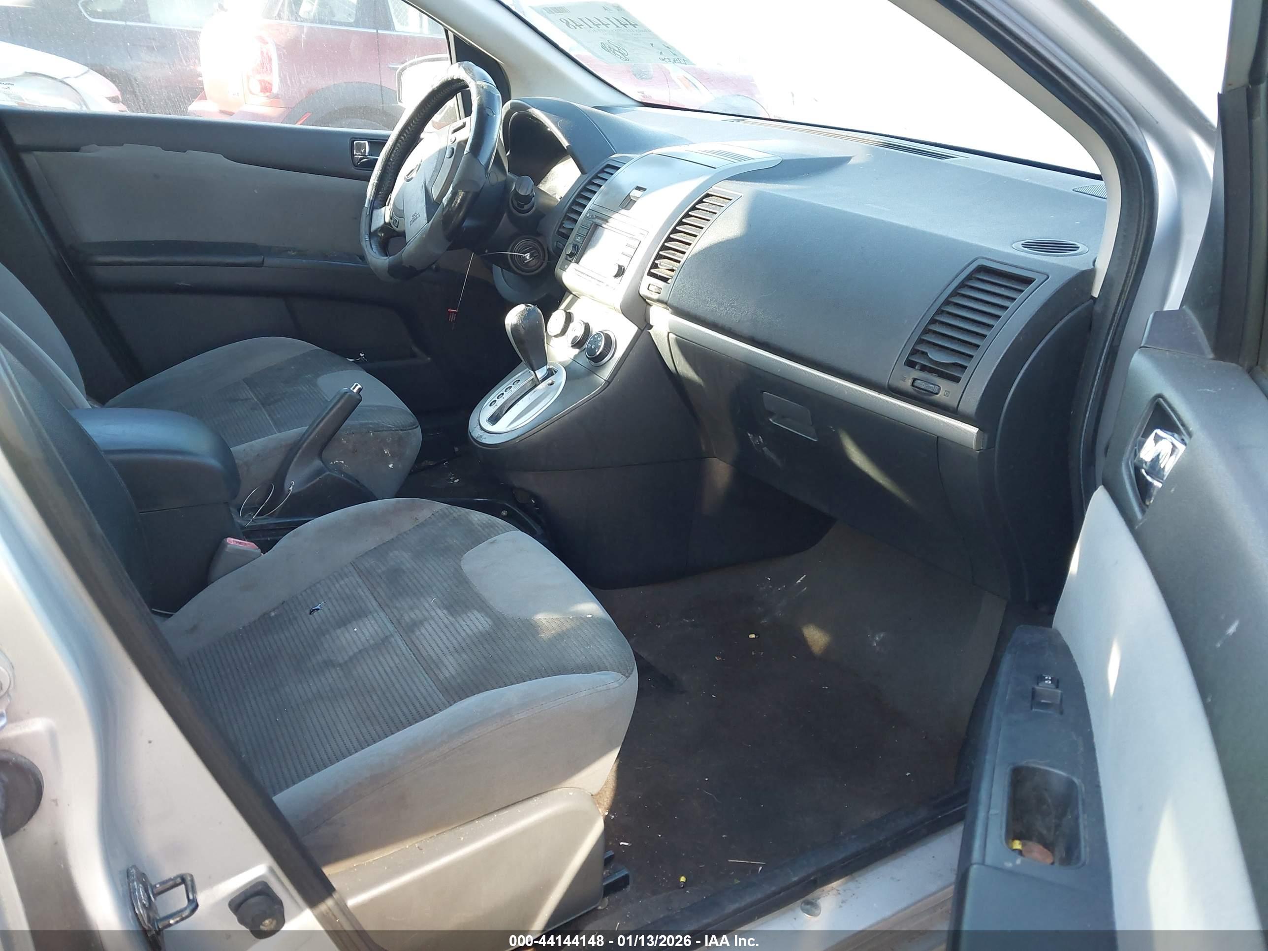 NISSAN SENTRA image 5