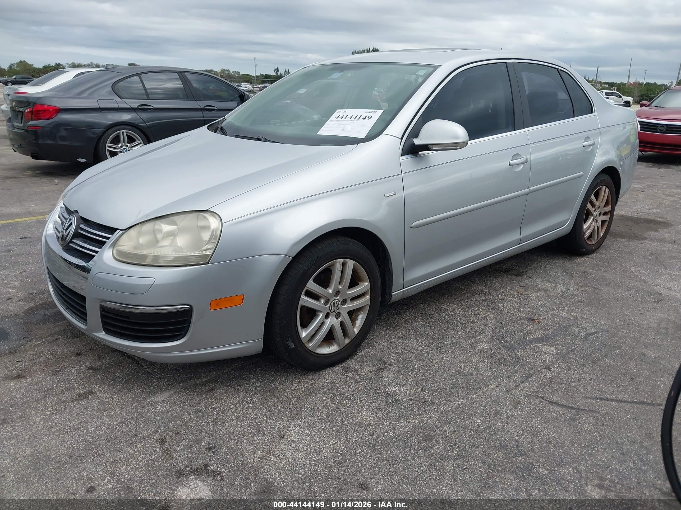 VOLKSWAGEN JETTA image 2