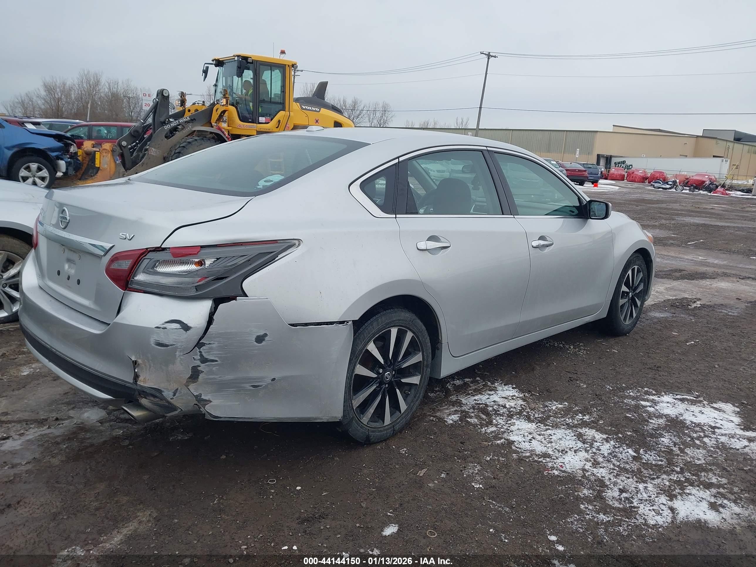 NISSAN ALTIMA image 4