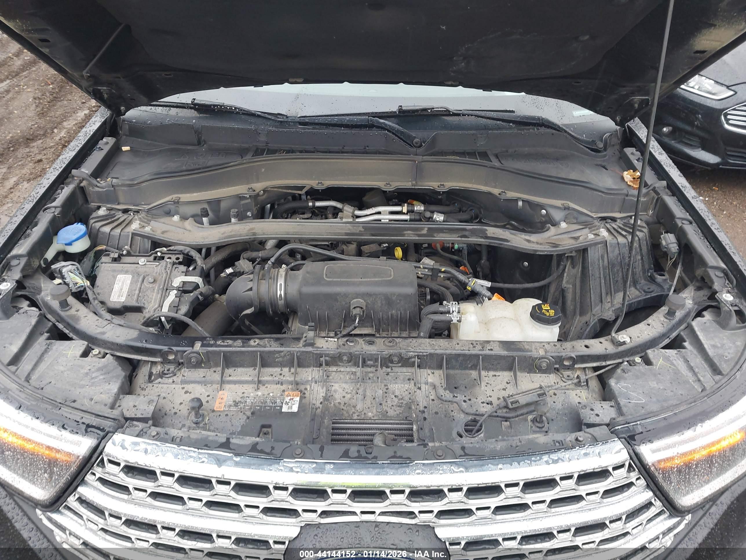 FORD EXPLORER image 10