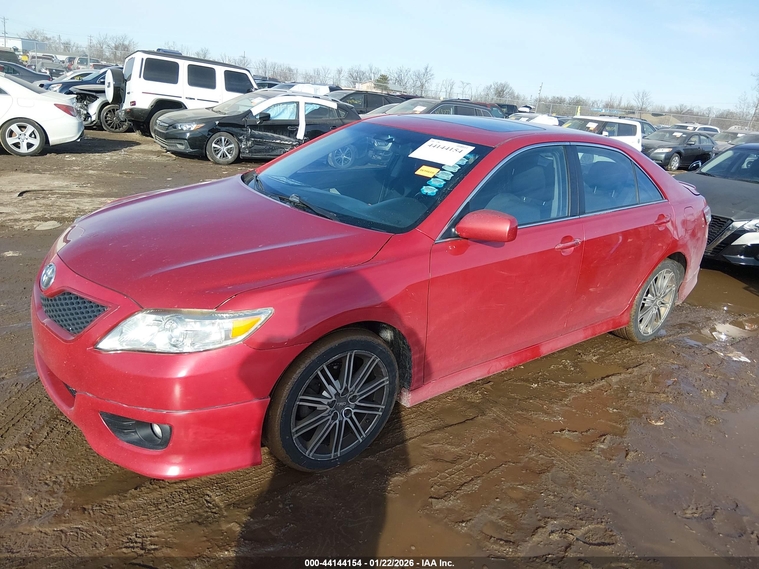 TOYOTA CAMRY image 2