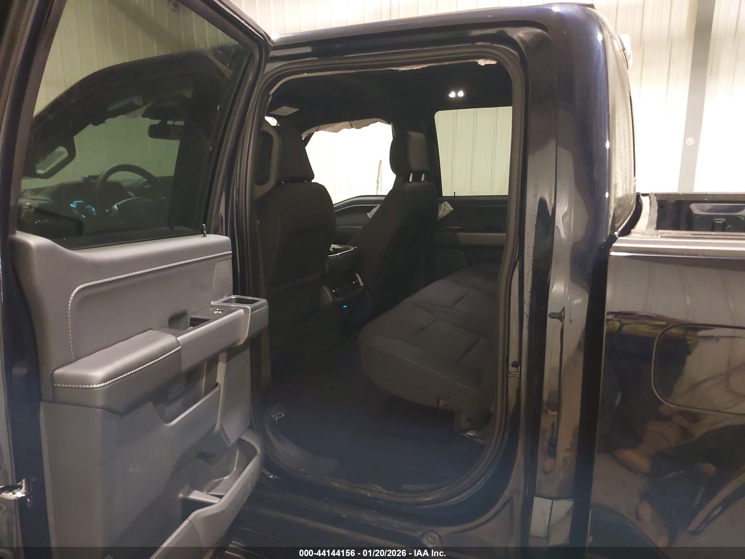 FORD F-150 image 8