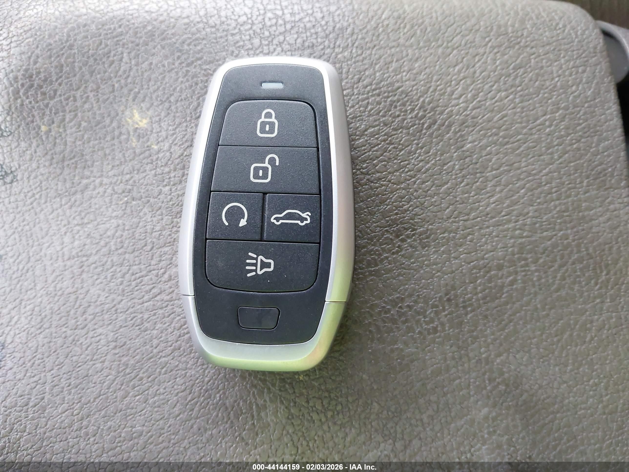 BUICK LACROSSE image 11