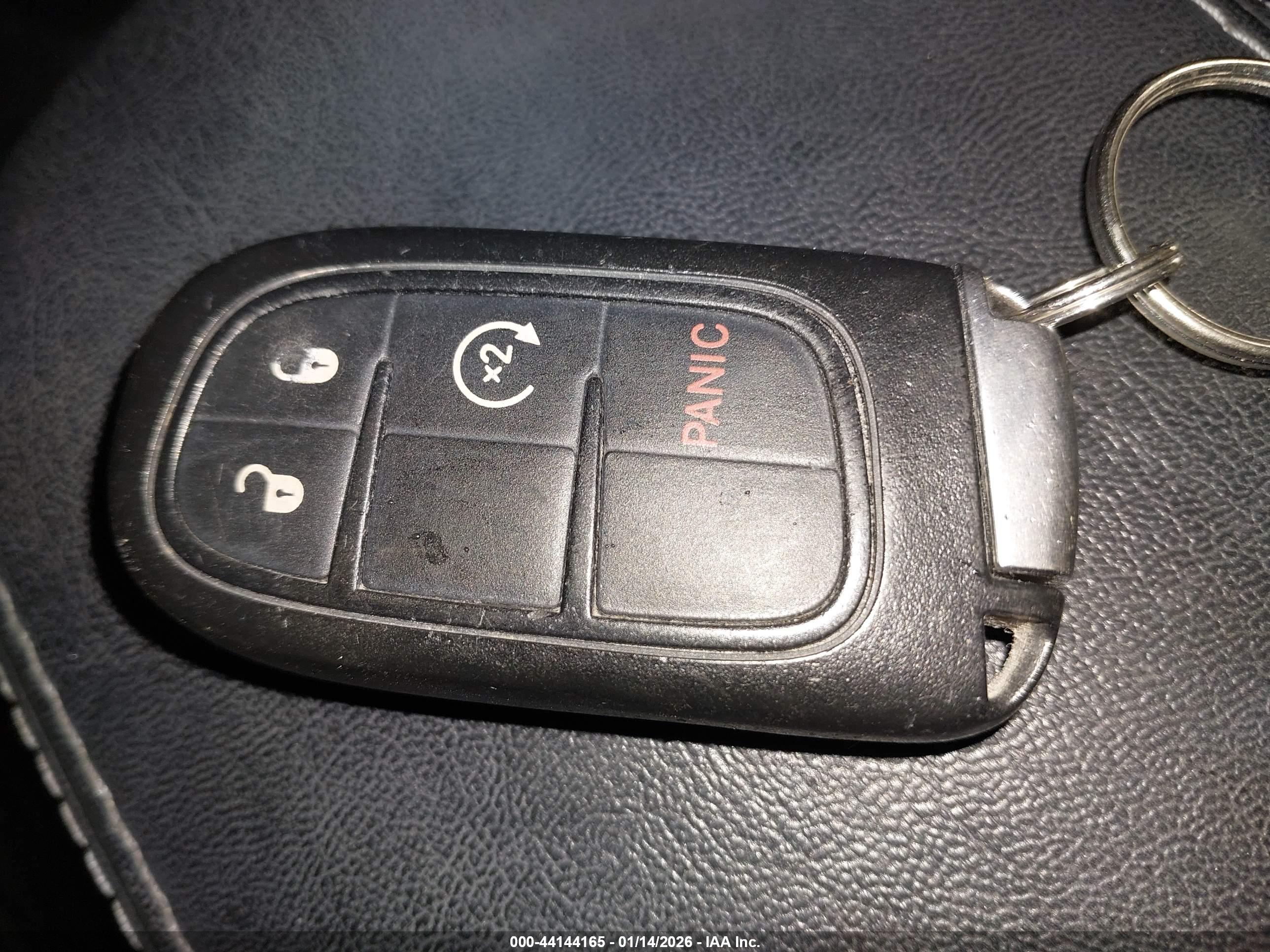 JEEP CHEROKEE image 11