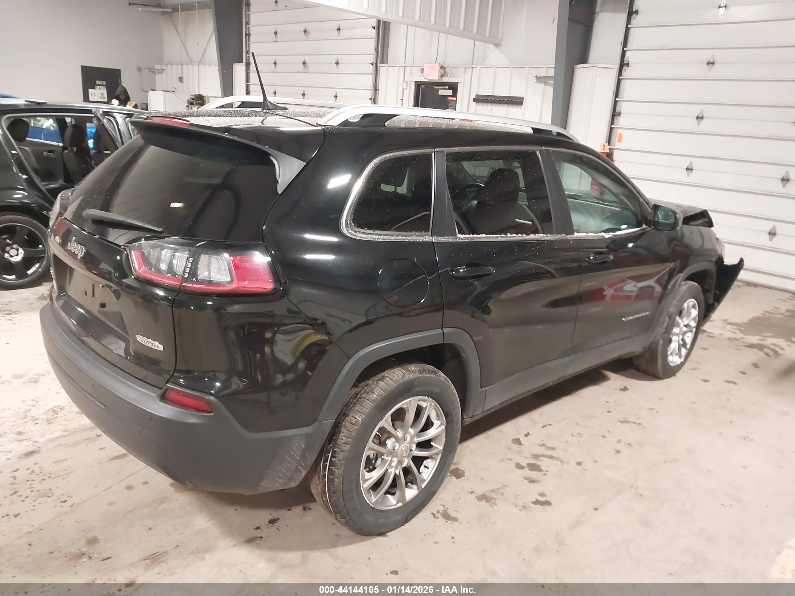 JEEP CHEROKEE image 4