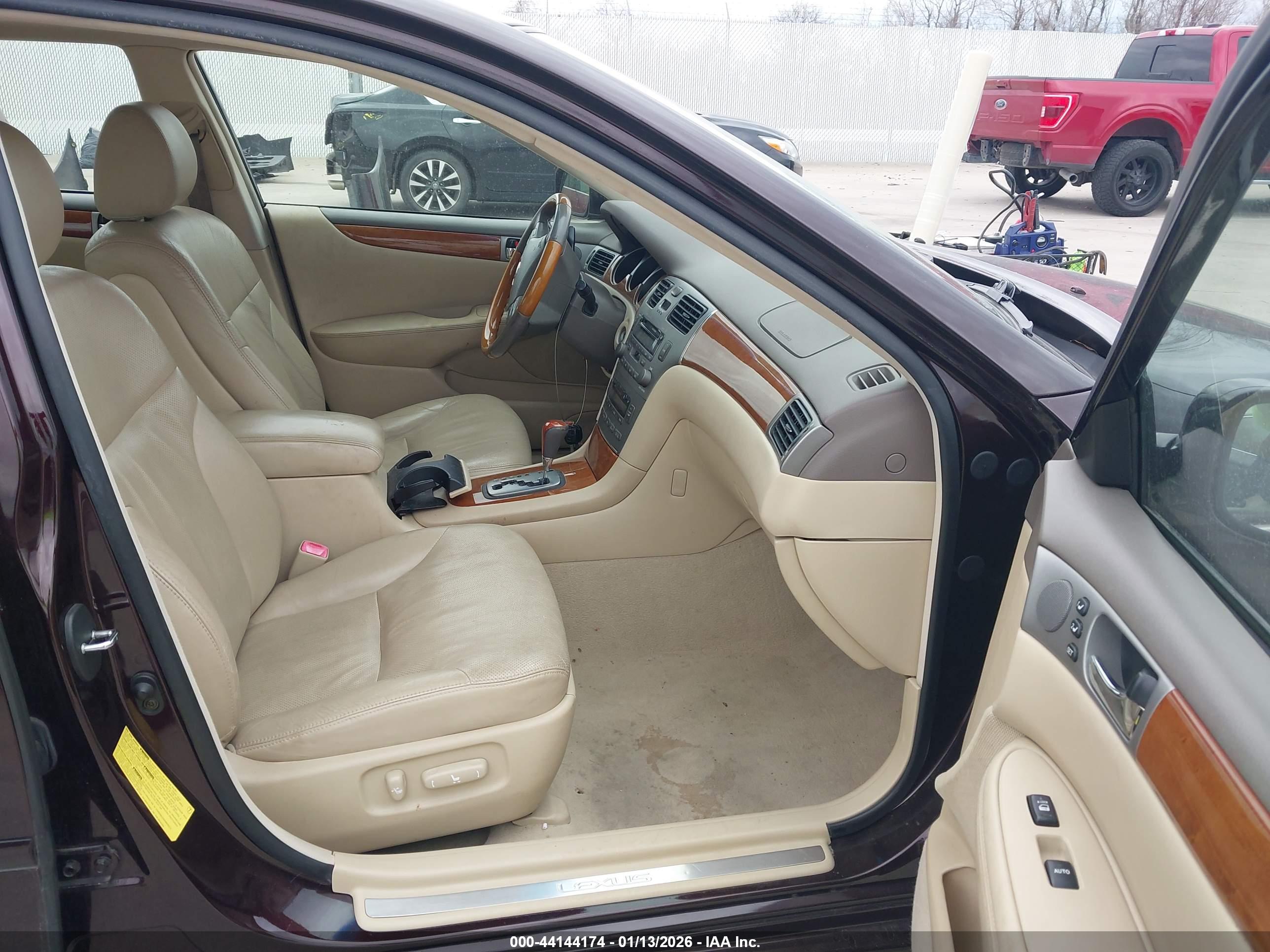 LEXUS ES image 5