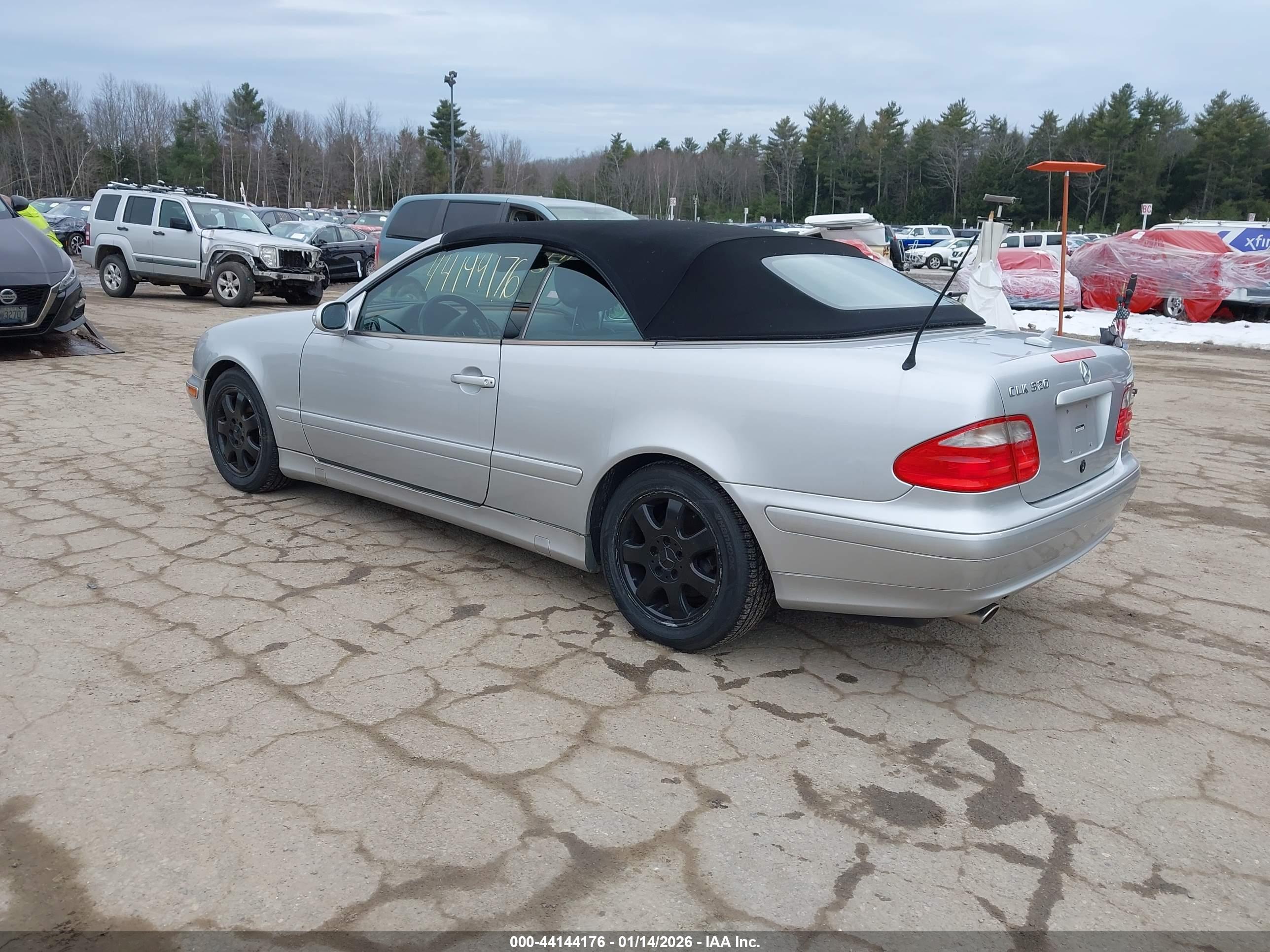 MERCEDES-BENZ CLK image 3