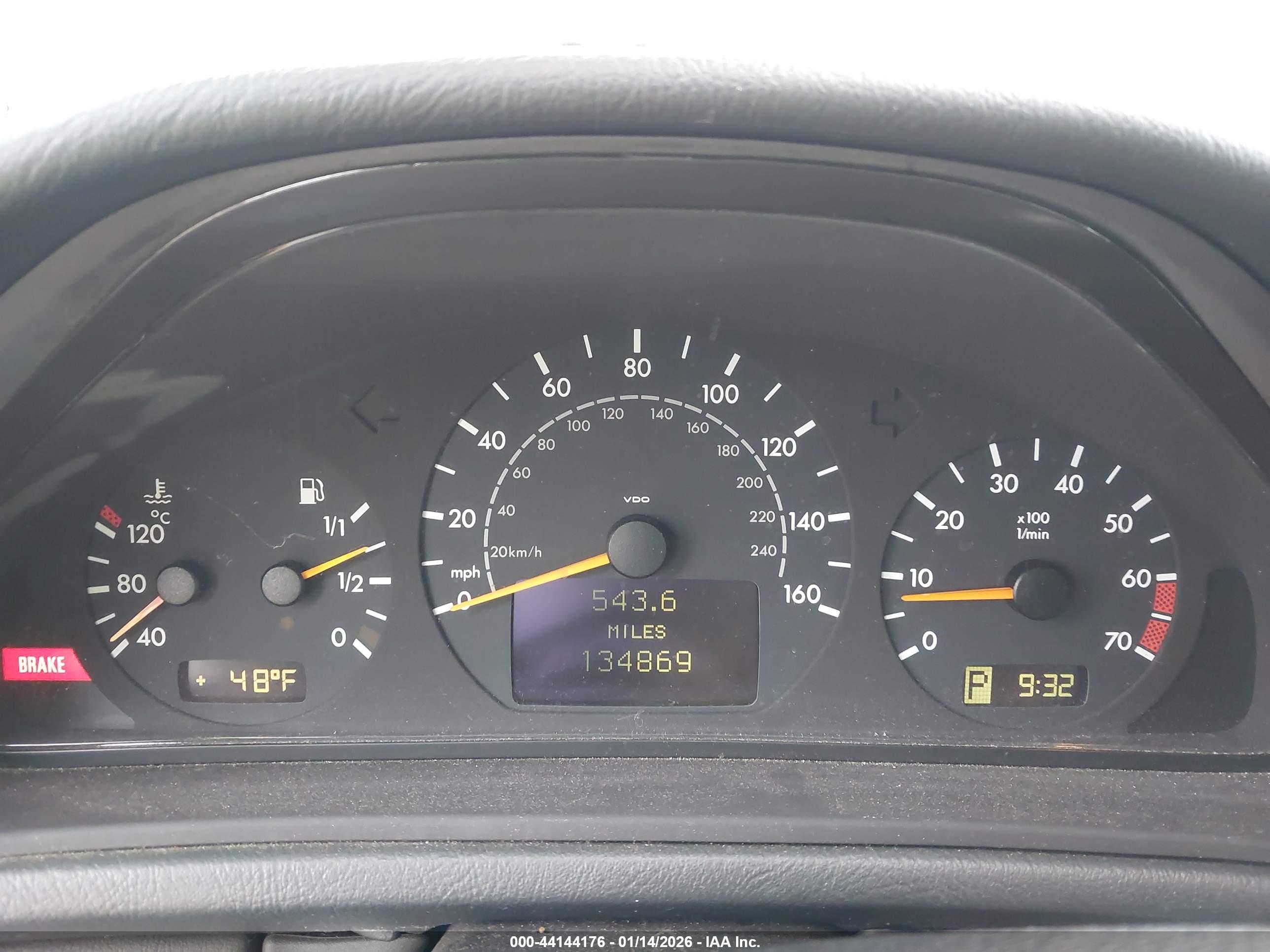 MERCEDES-BENZ CLK image 7