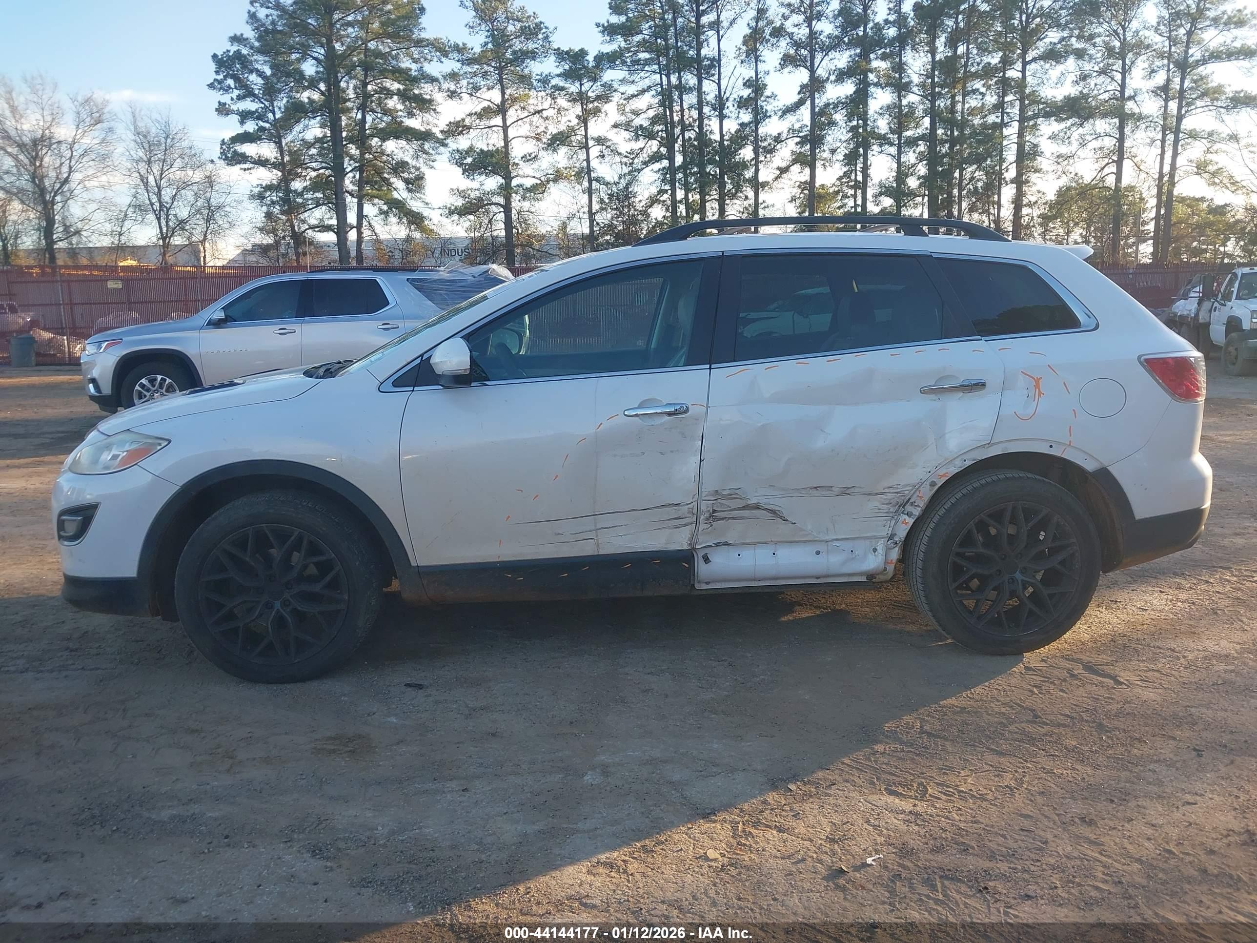 MAZDA CX-9 image 6