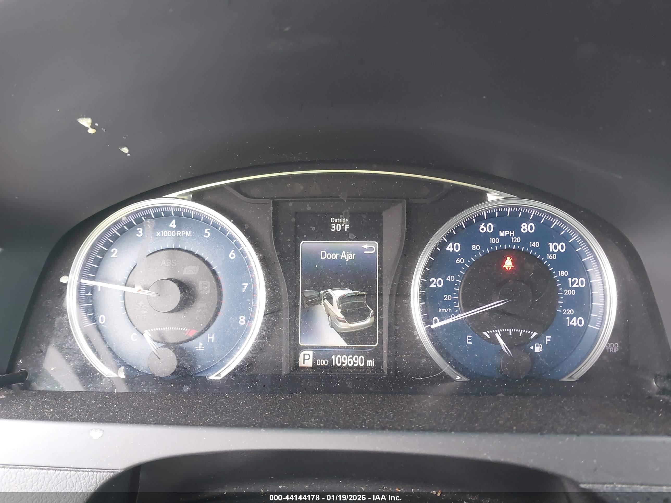 TOYOTA CAMRY image 7