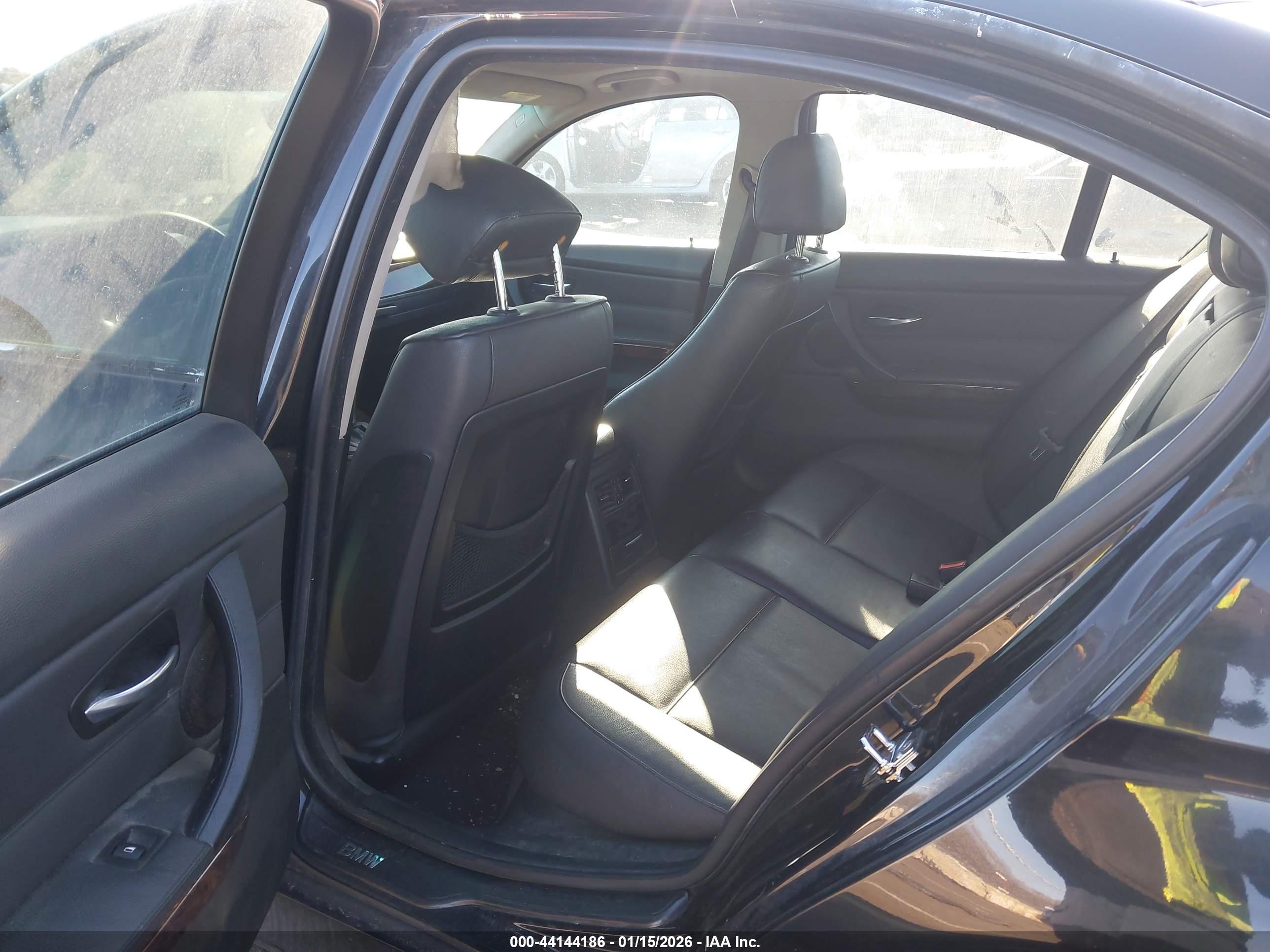 BMW 330I image 8