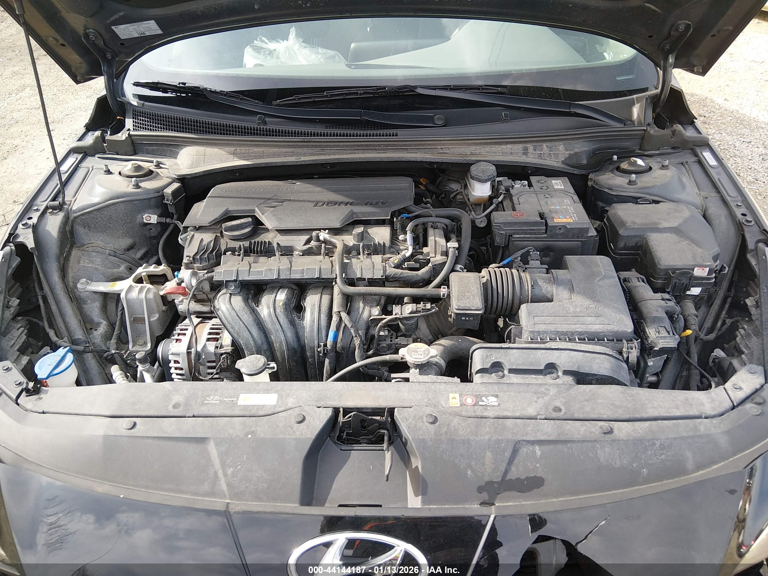 HYUNDAI ELANTRA image 10
