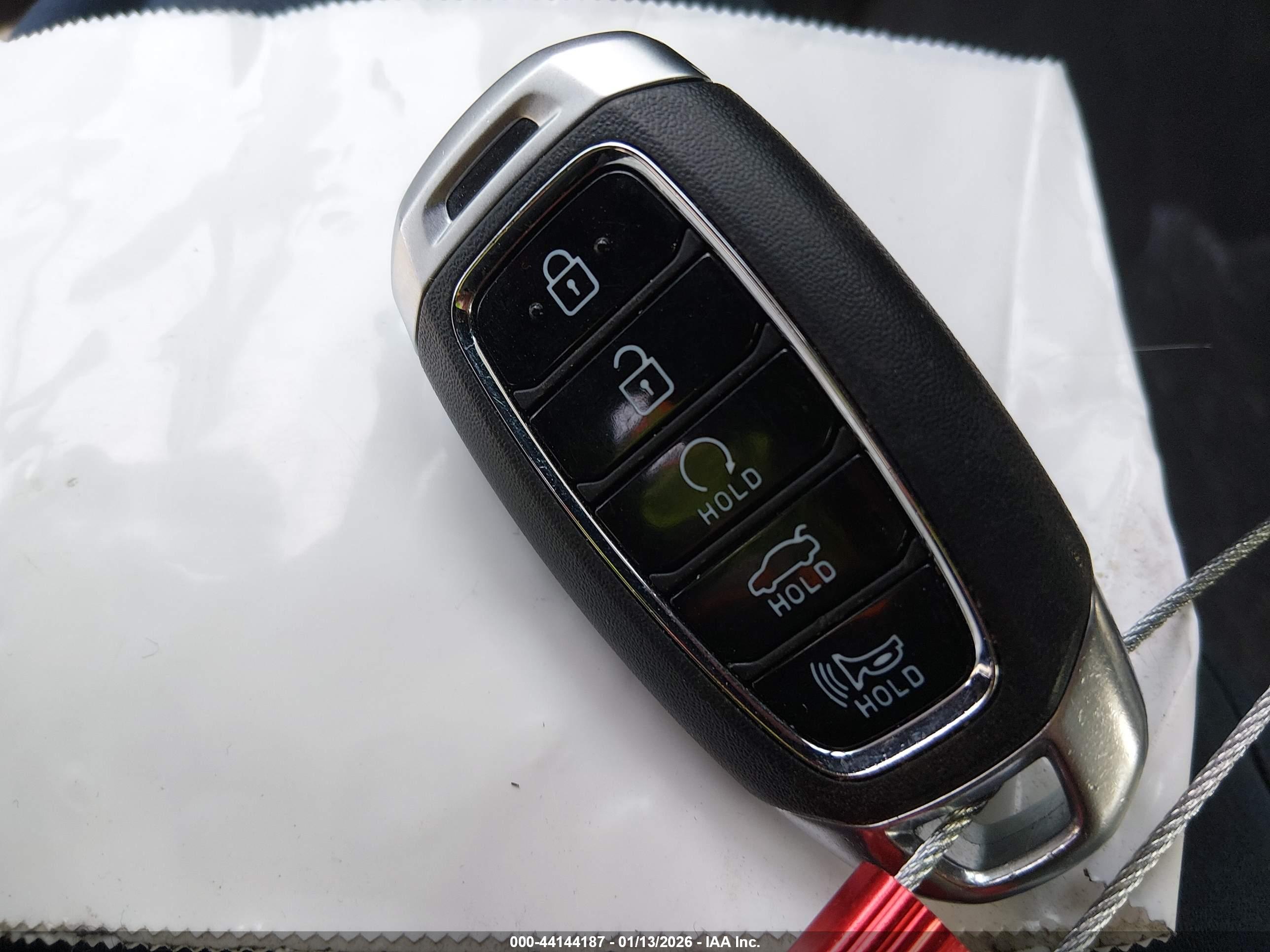 HYUNDAI ELANTRA image 11
