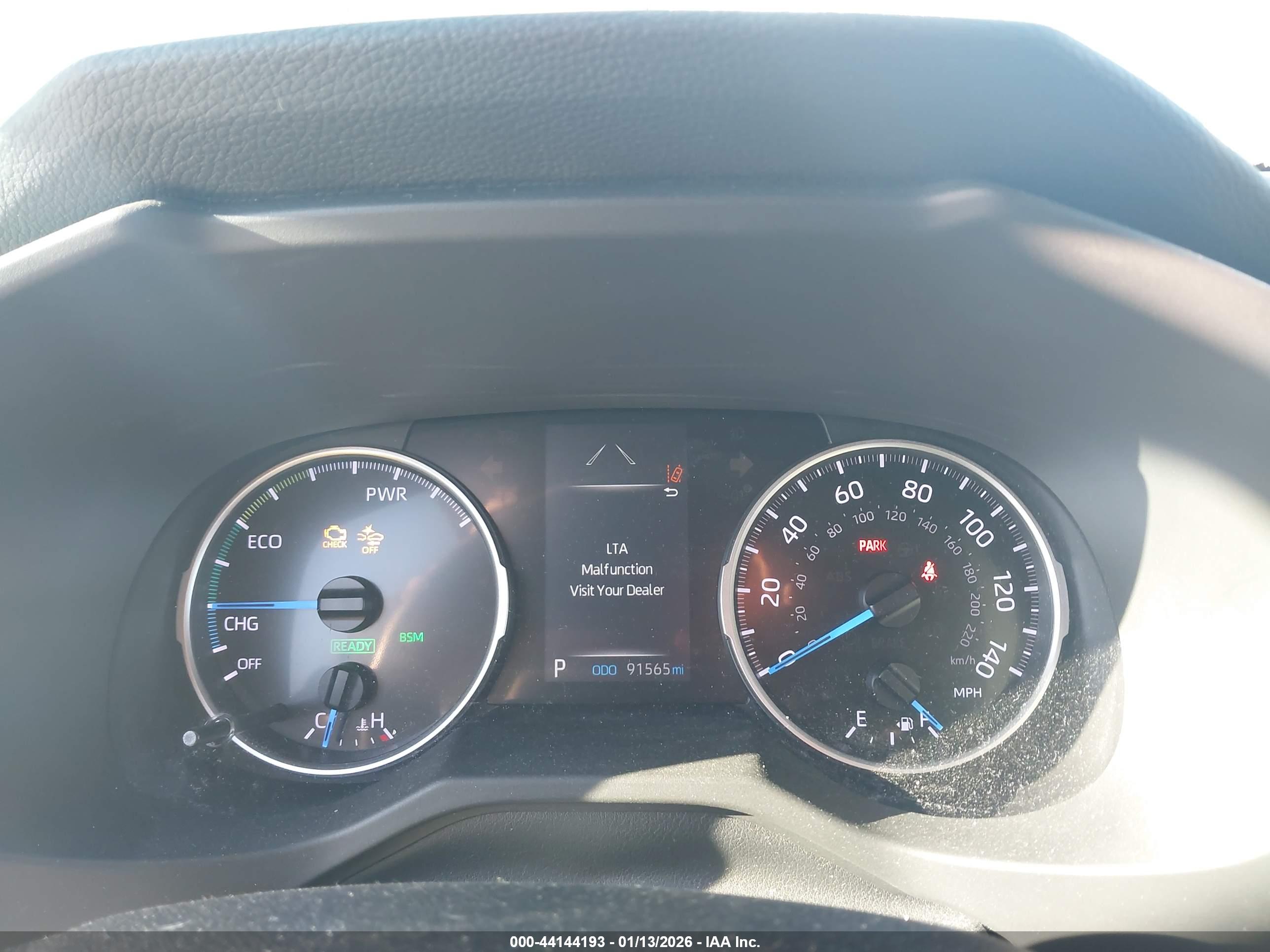 TOYOTA RAV4 image 7