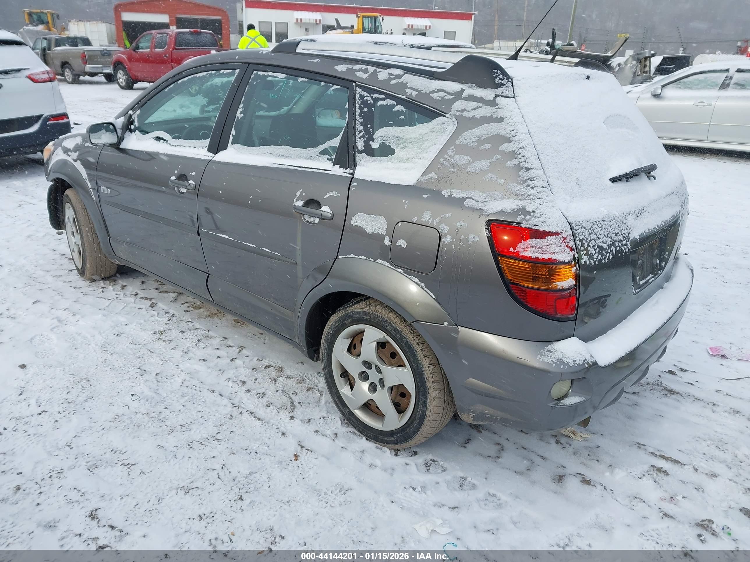 PONTIAC VIBE image 3