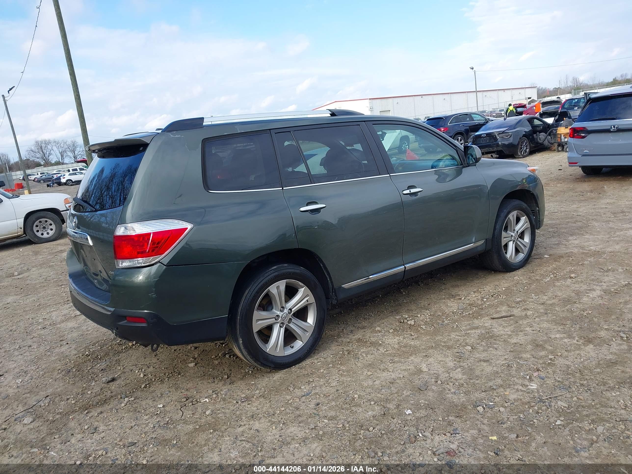TOYOTA HIGHLANDER image 4